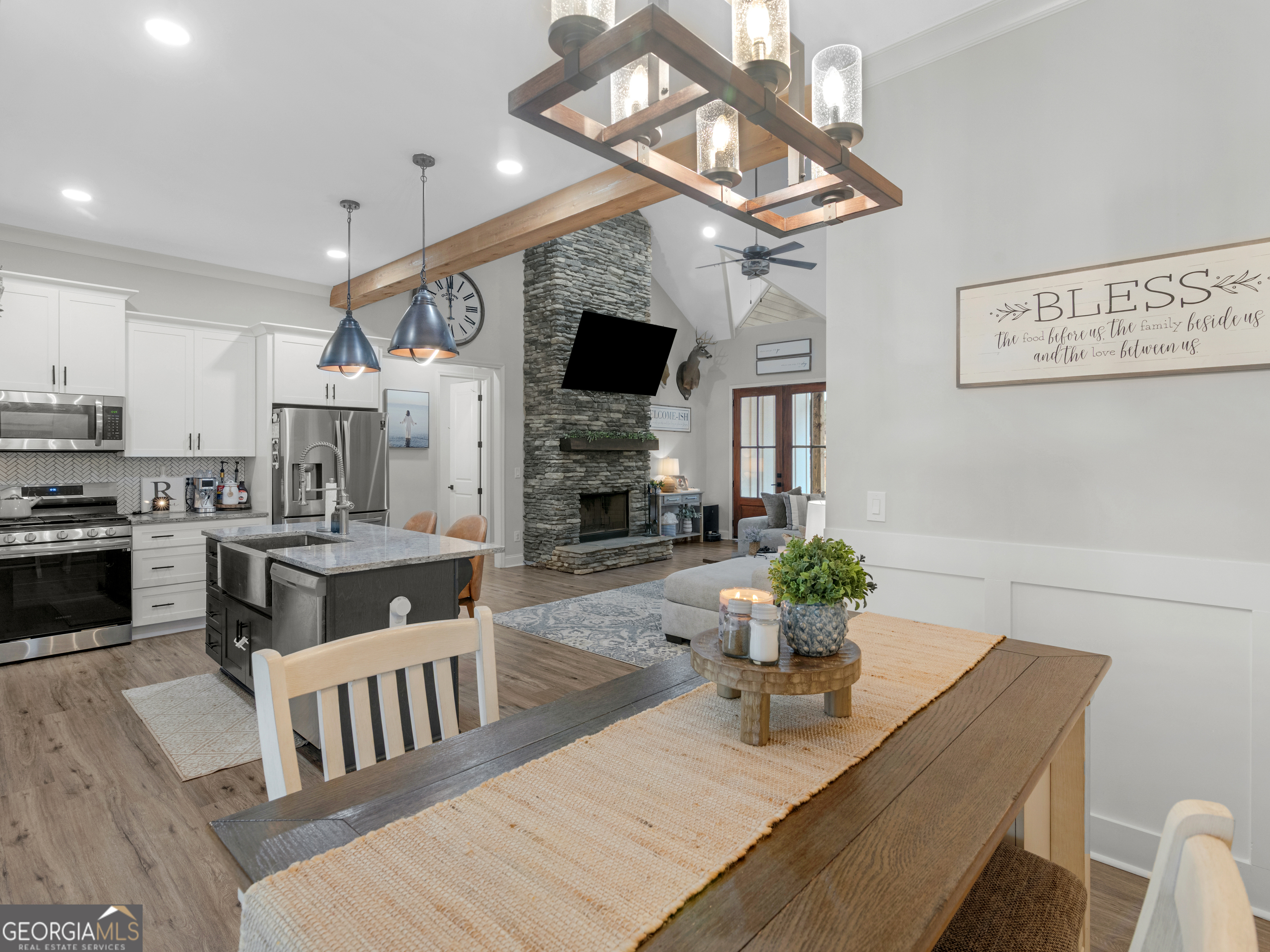 292 Old South River Rd