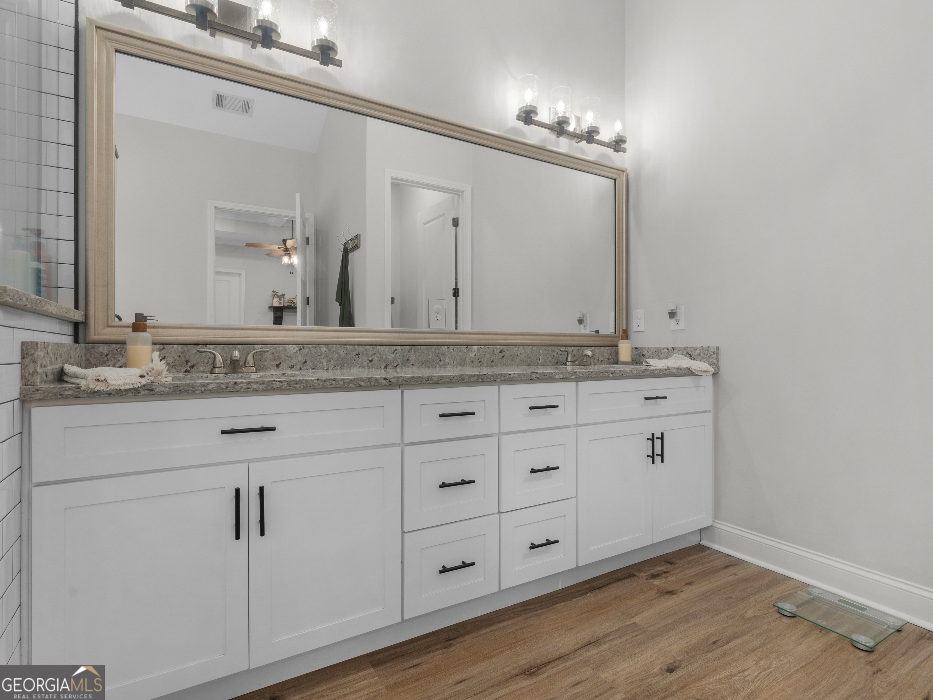 292 Old South River Rd