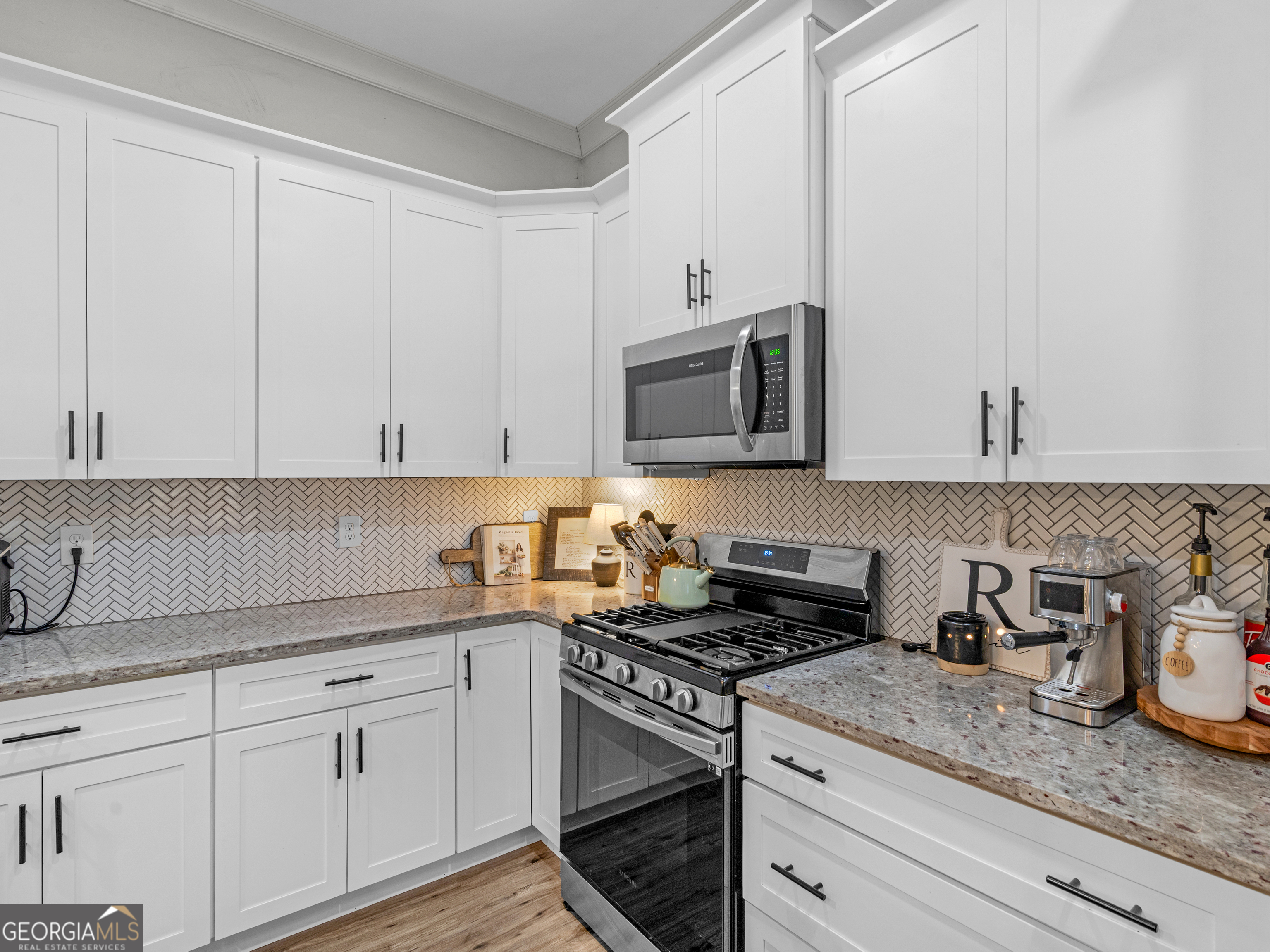 292 Old South River Rd