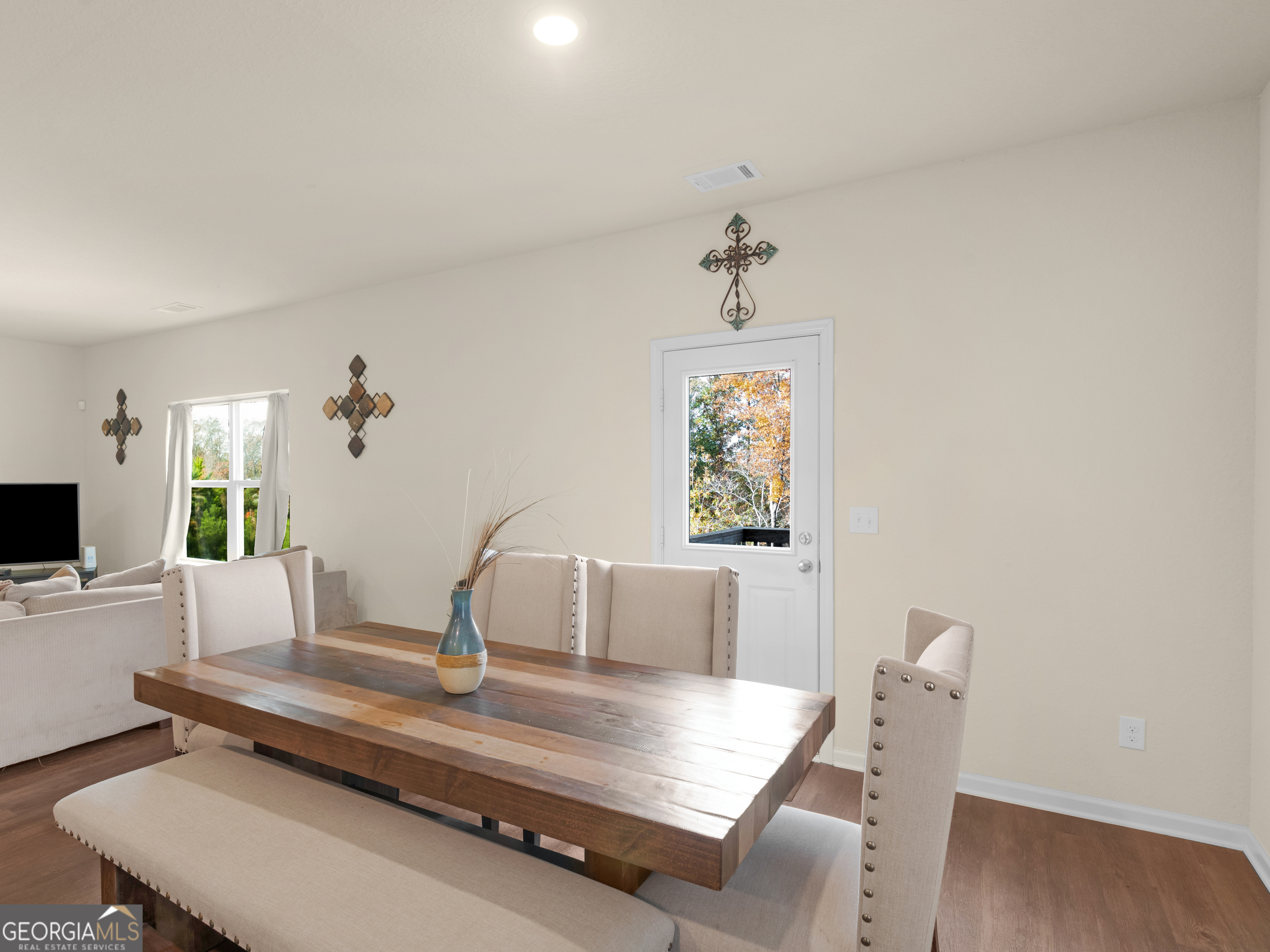 3831 Saddle Hill Way