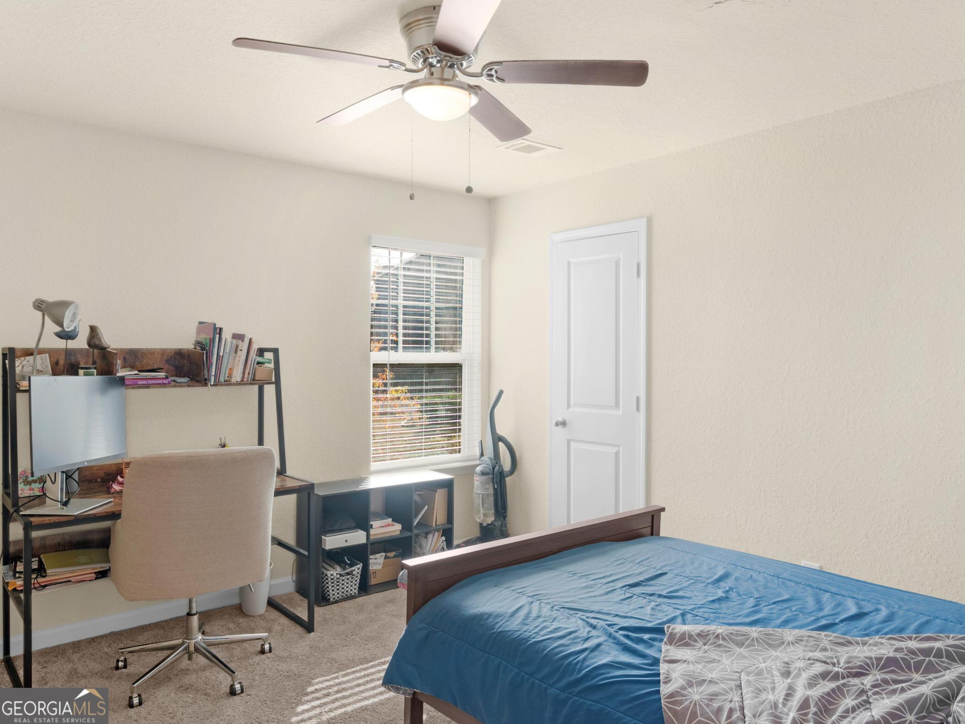 3831 Saddle Hill Way