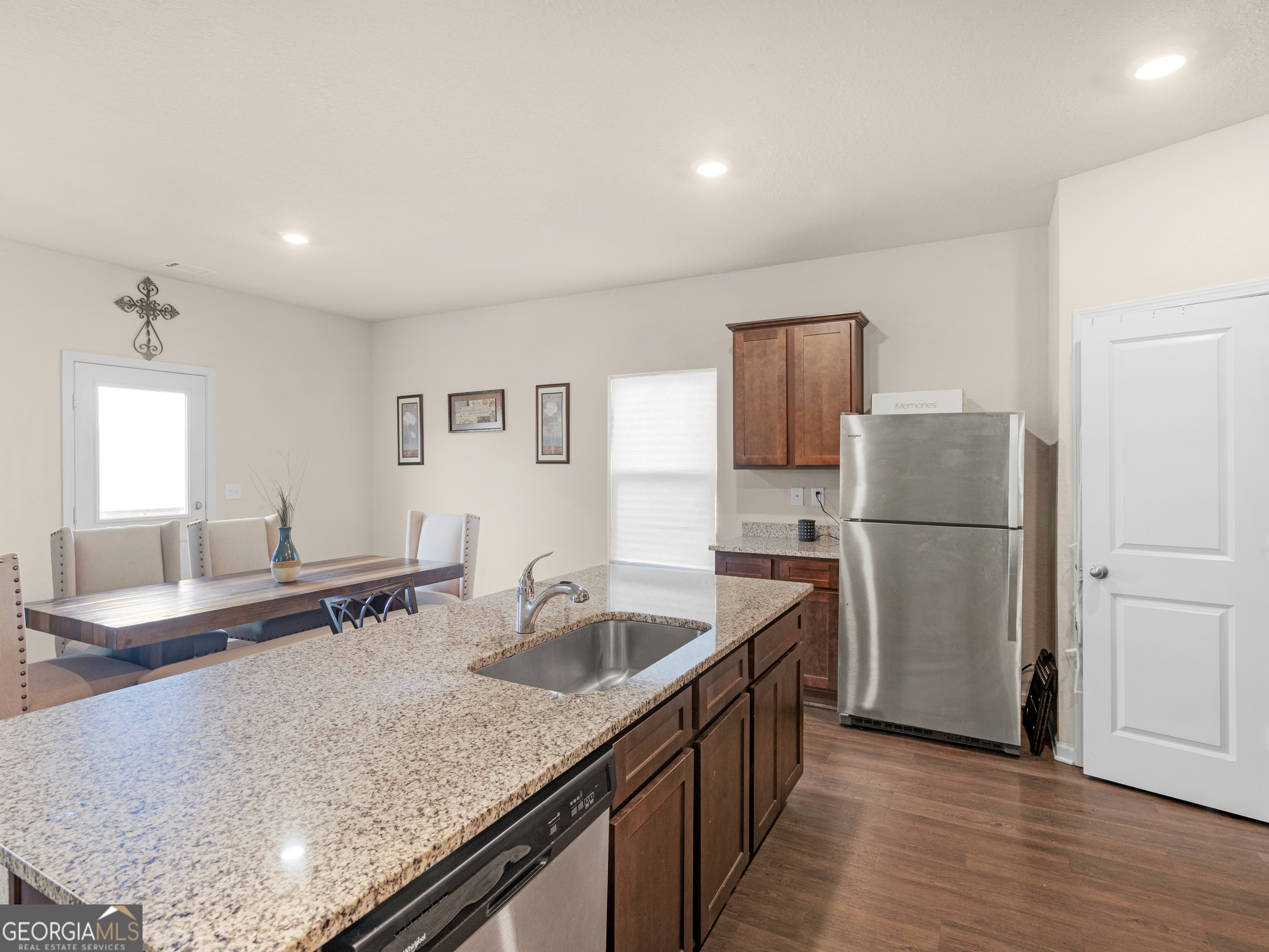 3831 Saddle Hill Way