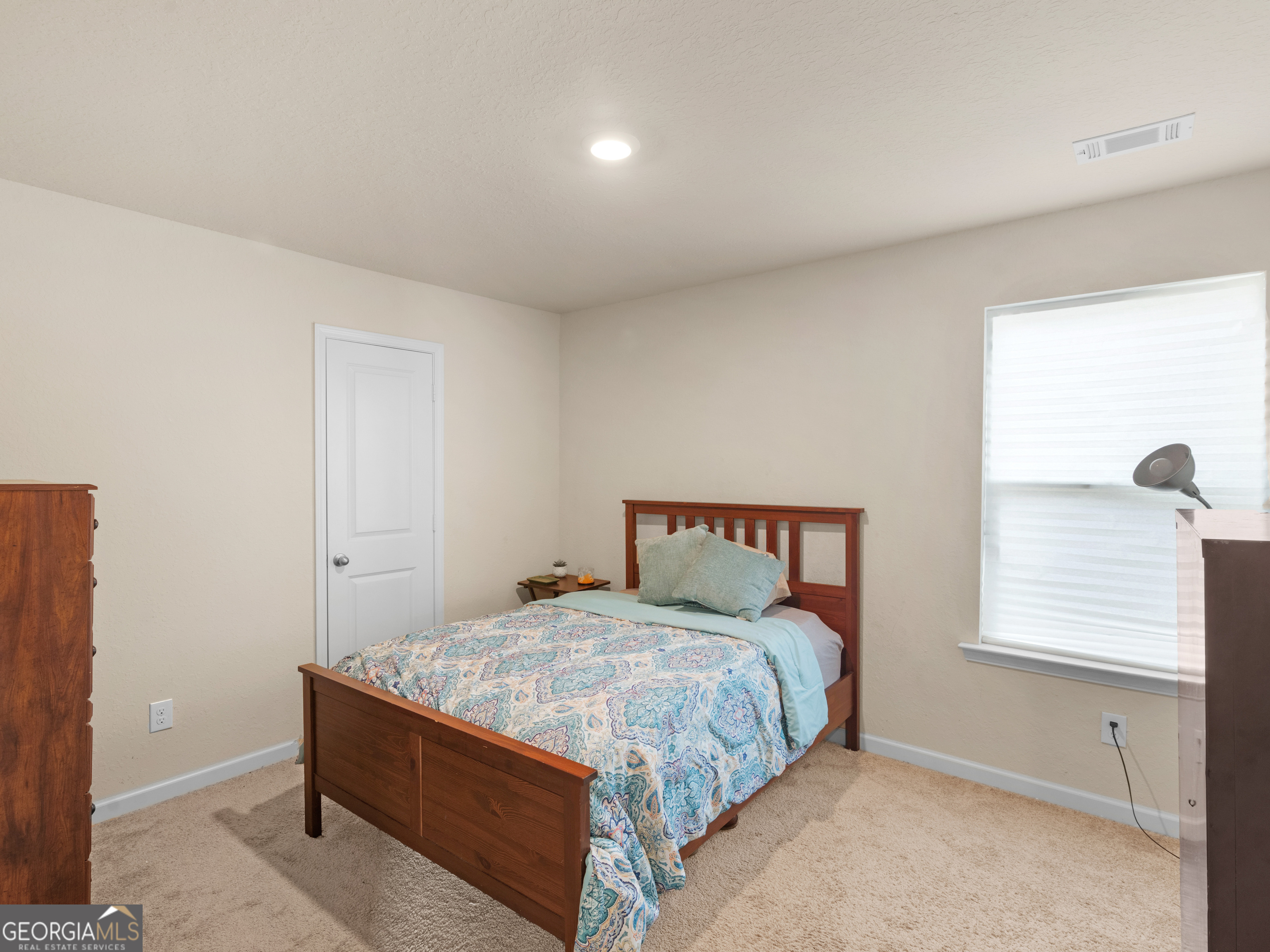 3831 Saddle Hill Way