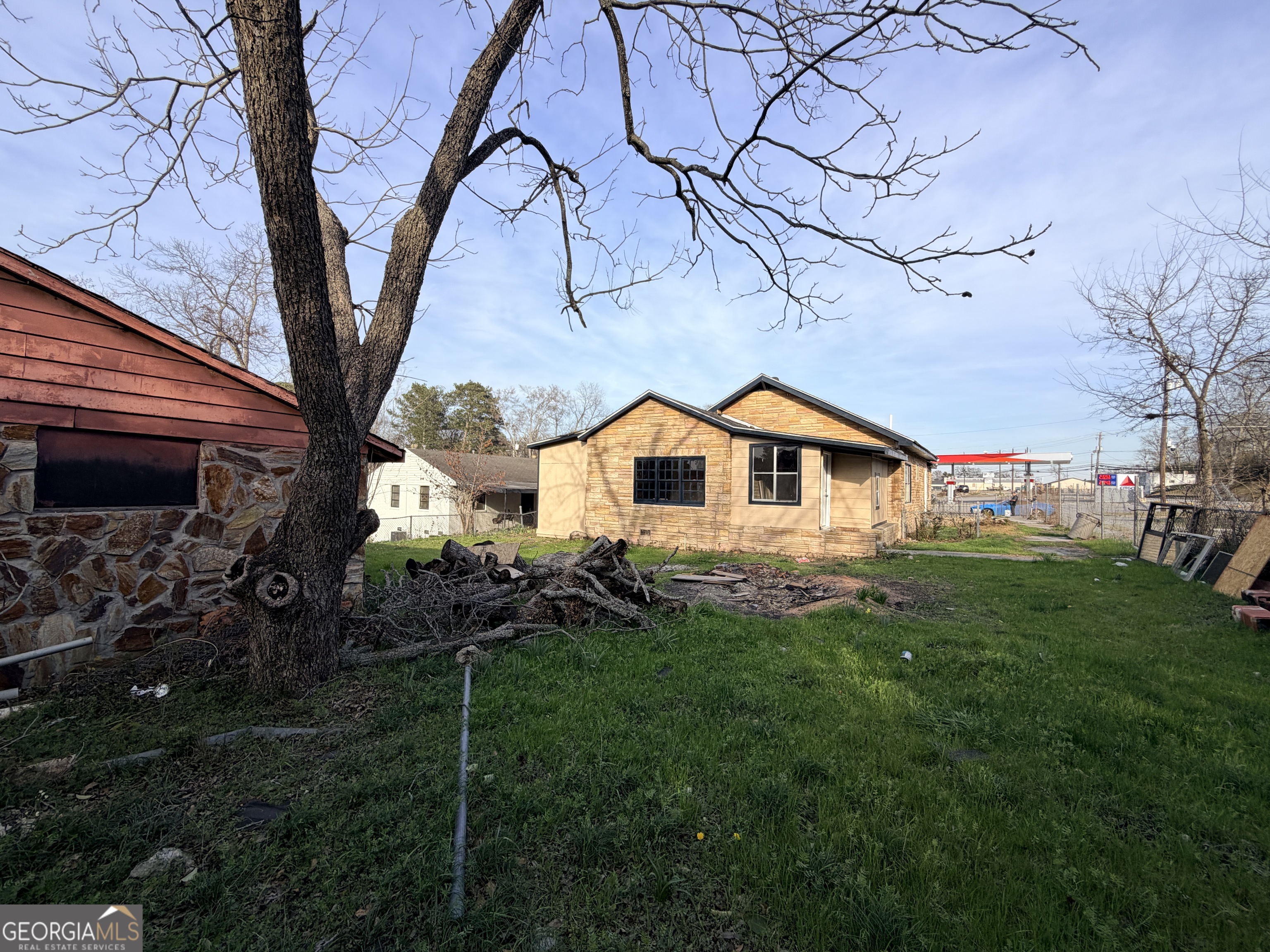 1487 Brentwood Avenue