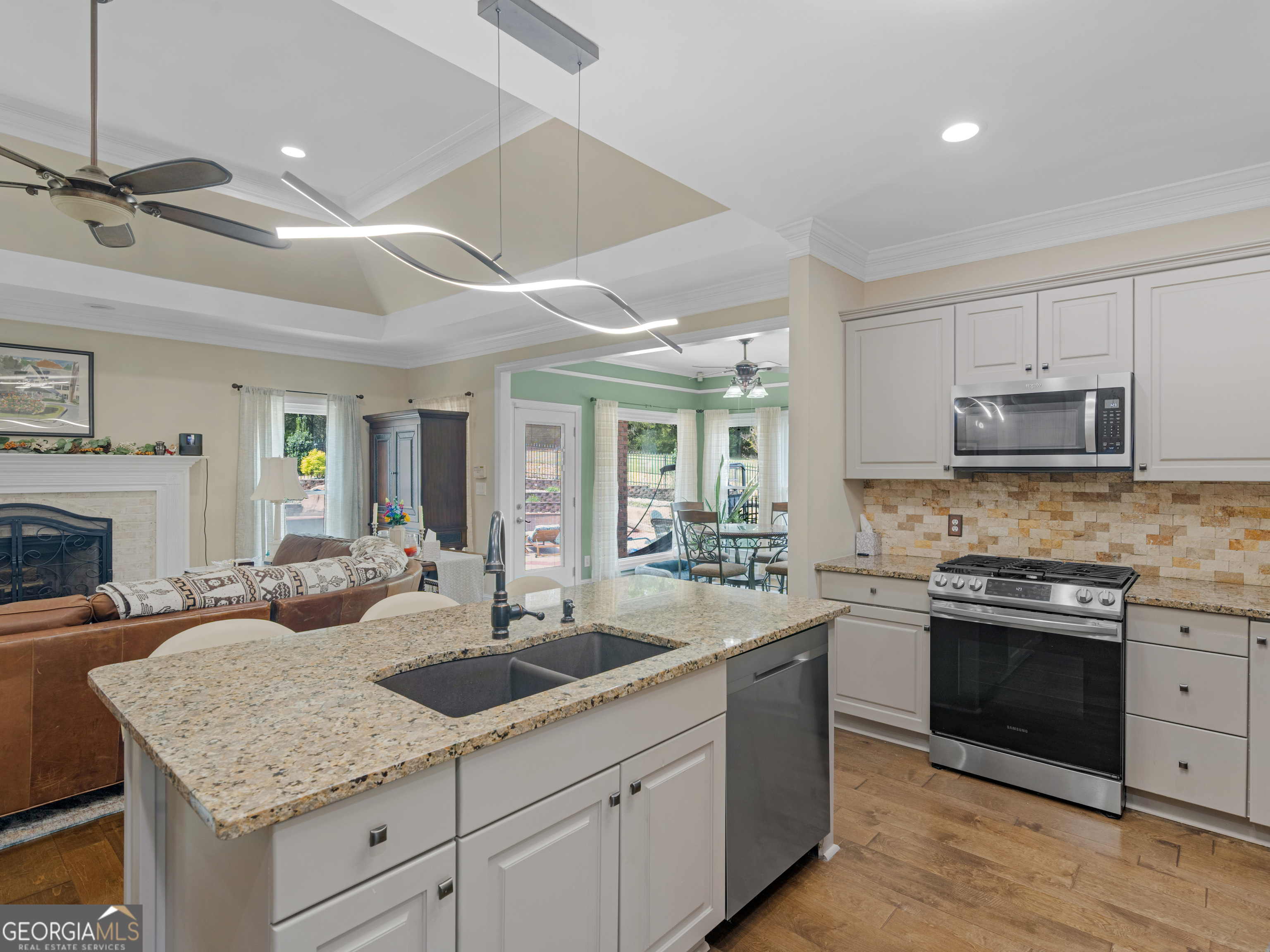 85 Highland Park Drive