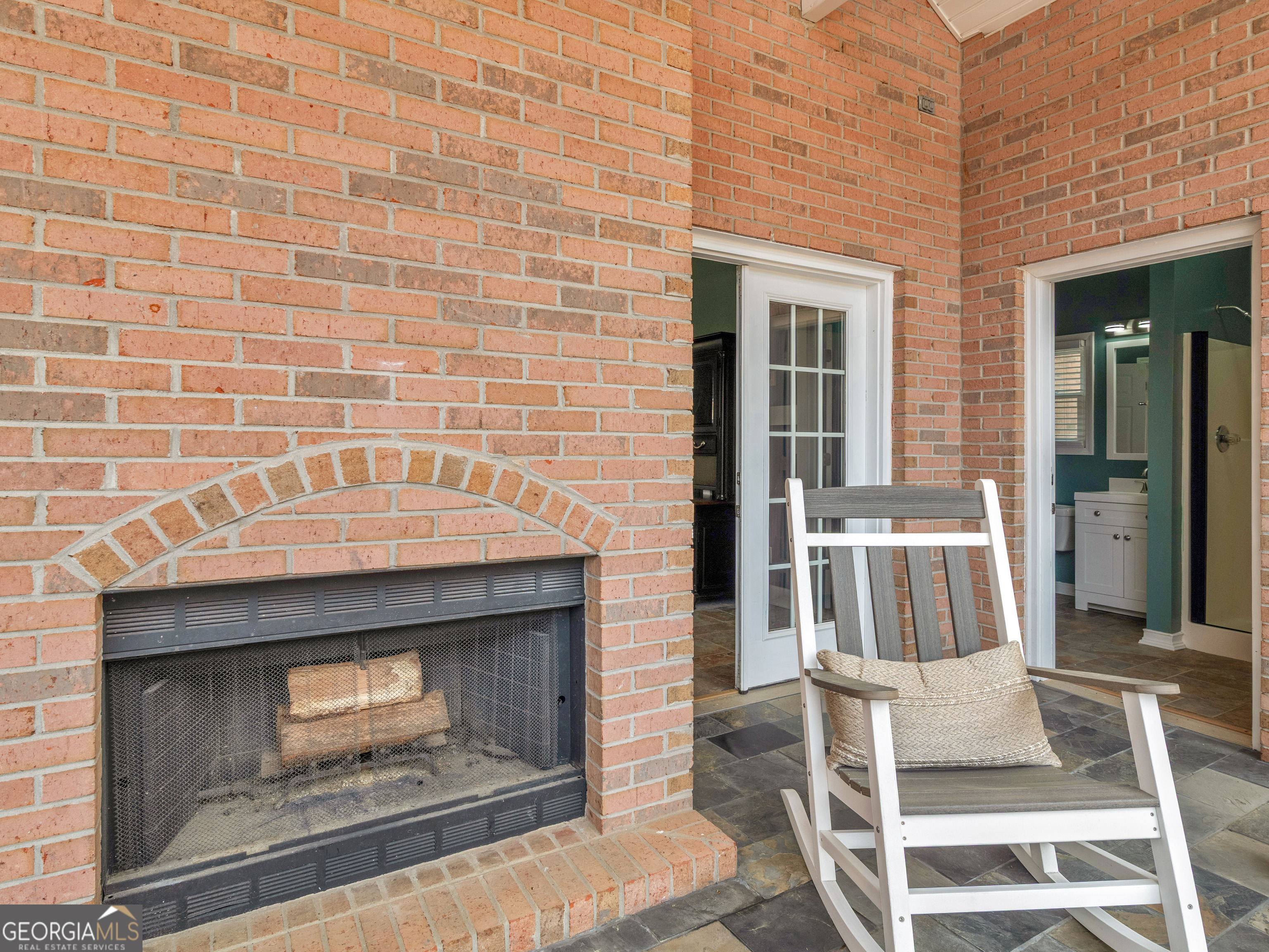 85 Highland Park Drive