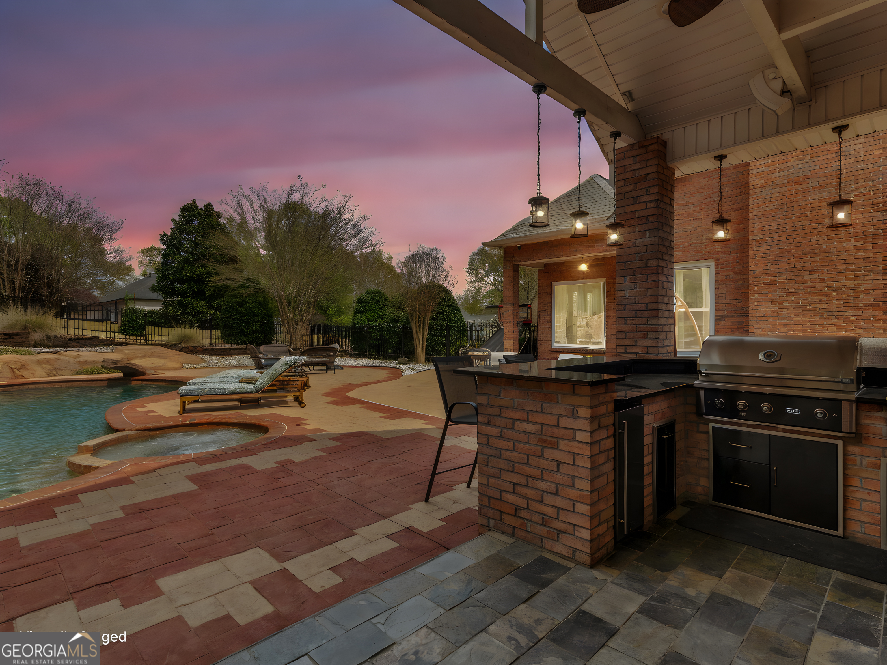 85 Highland Park Drive