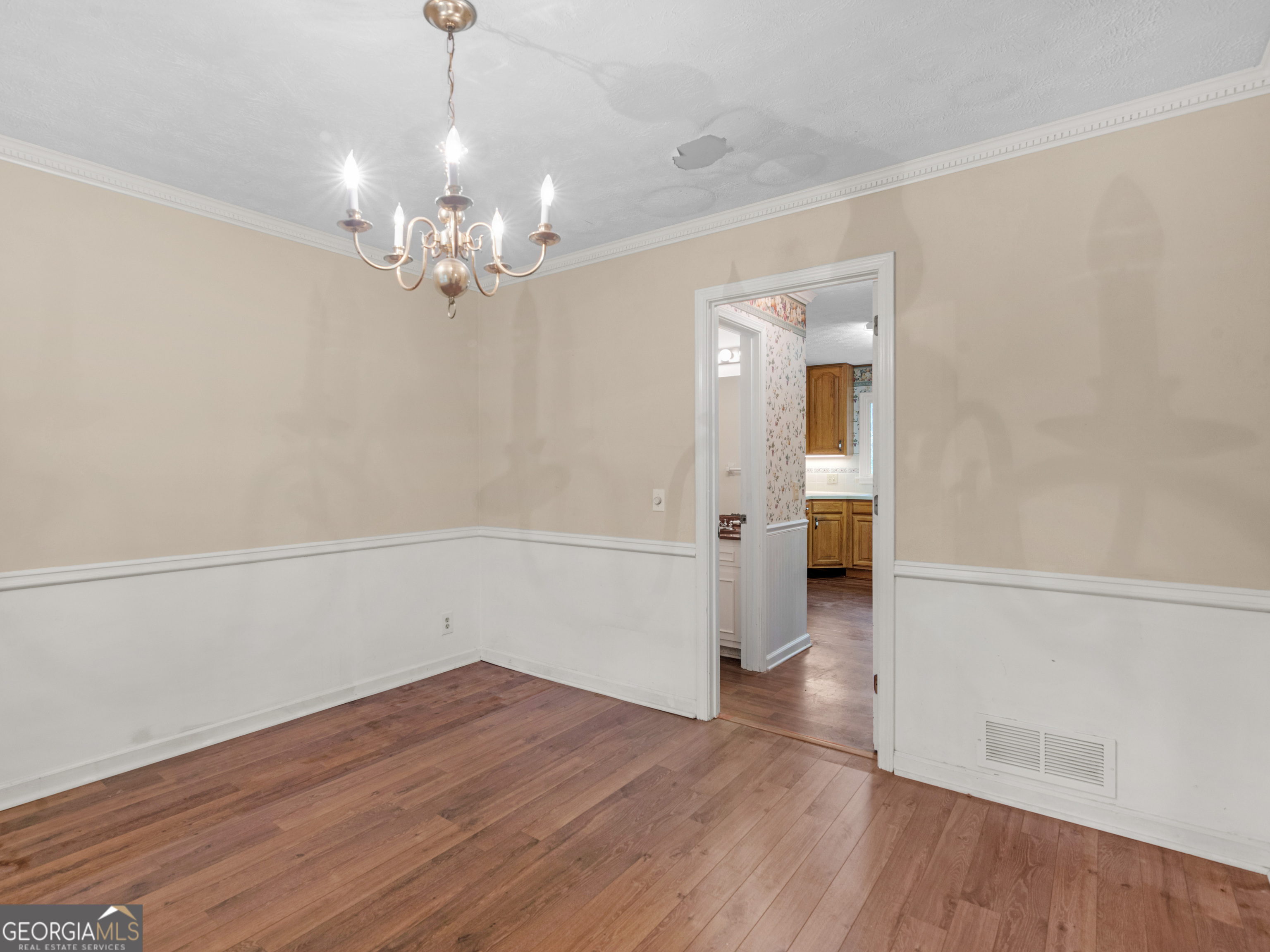 905 Sweet Briar Lane SE