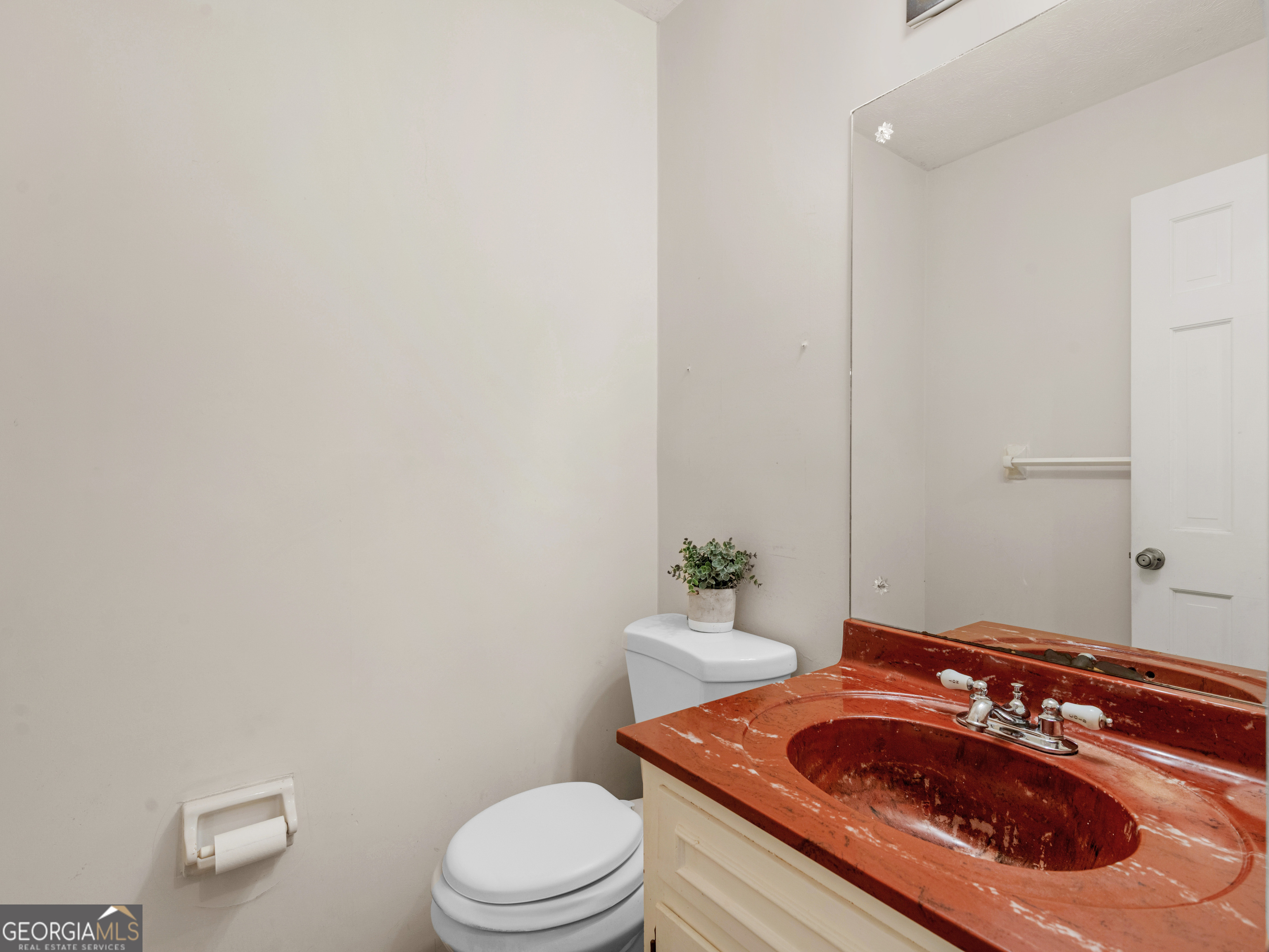 905 Sweet Briar Lane SE