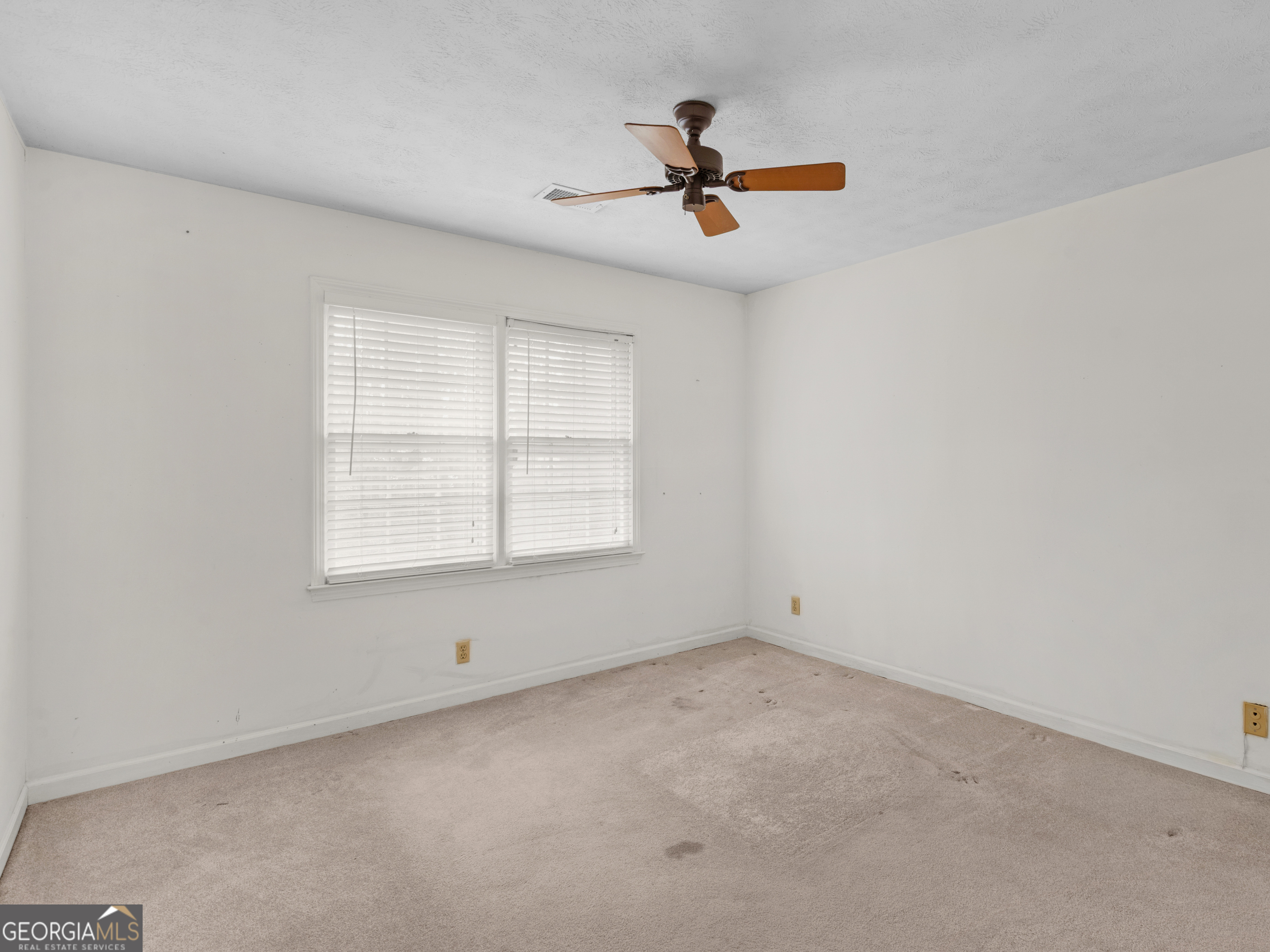 905 Sweet Briar Lane SE