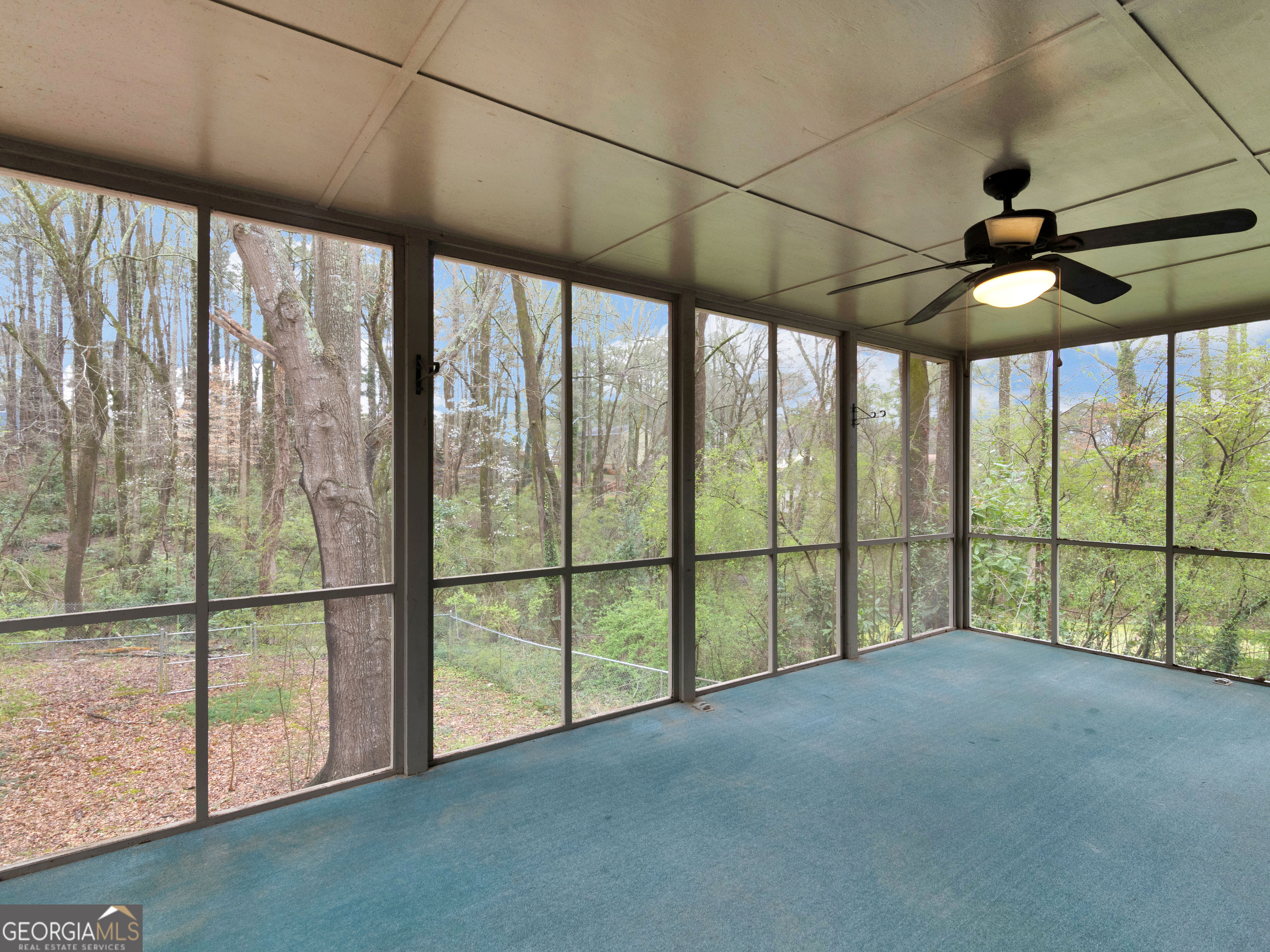 905 Sweet Briar Lane SE