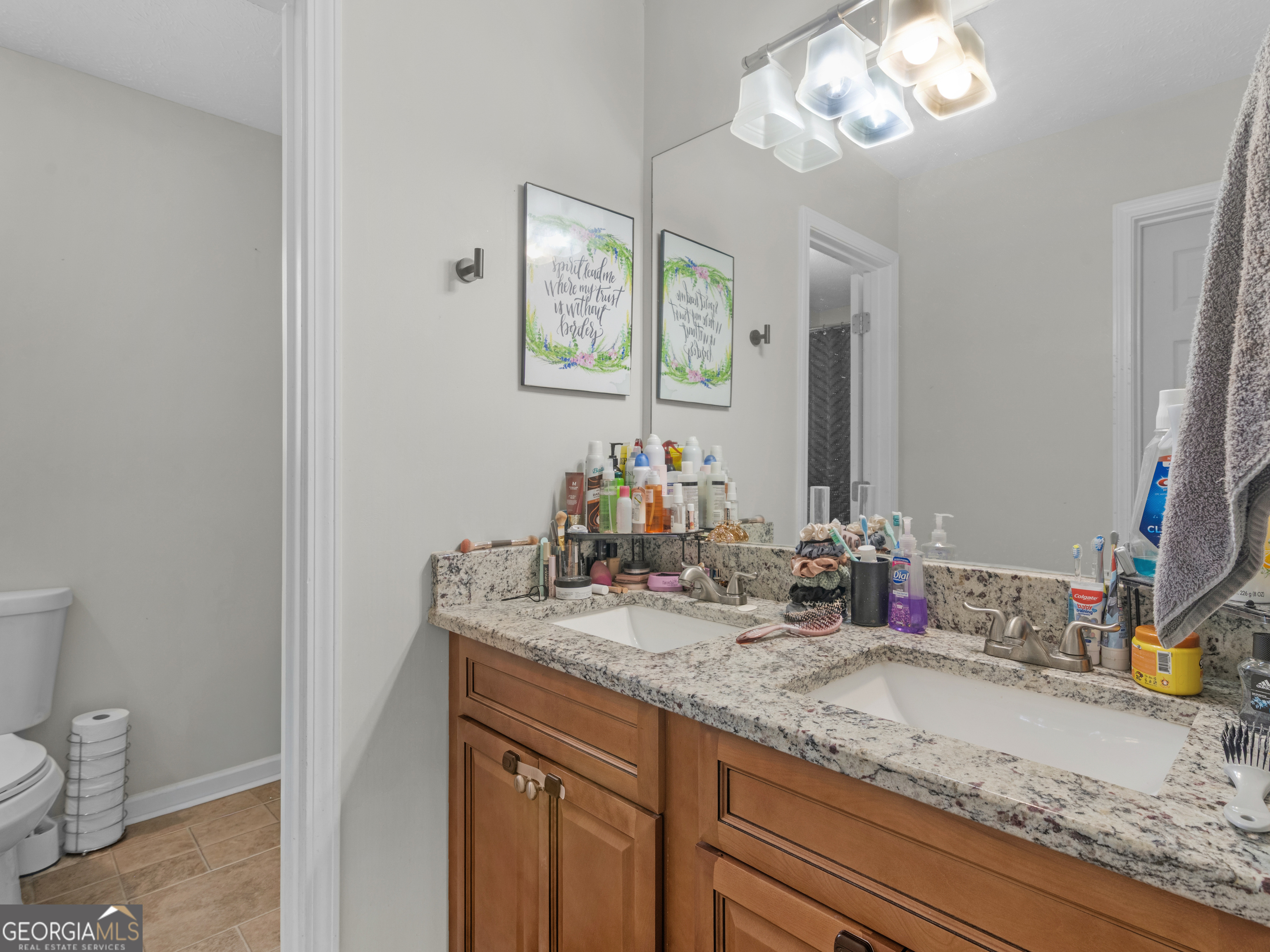 40 Rocky Hill Way