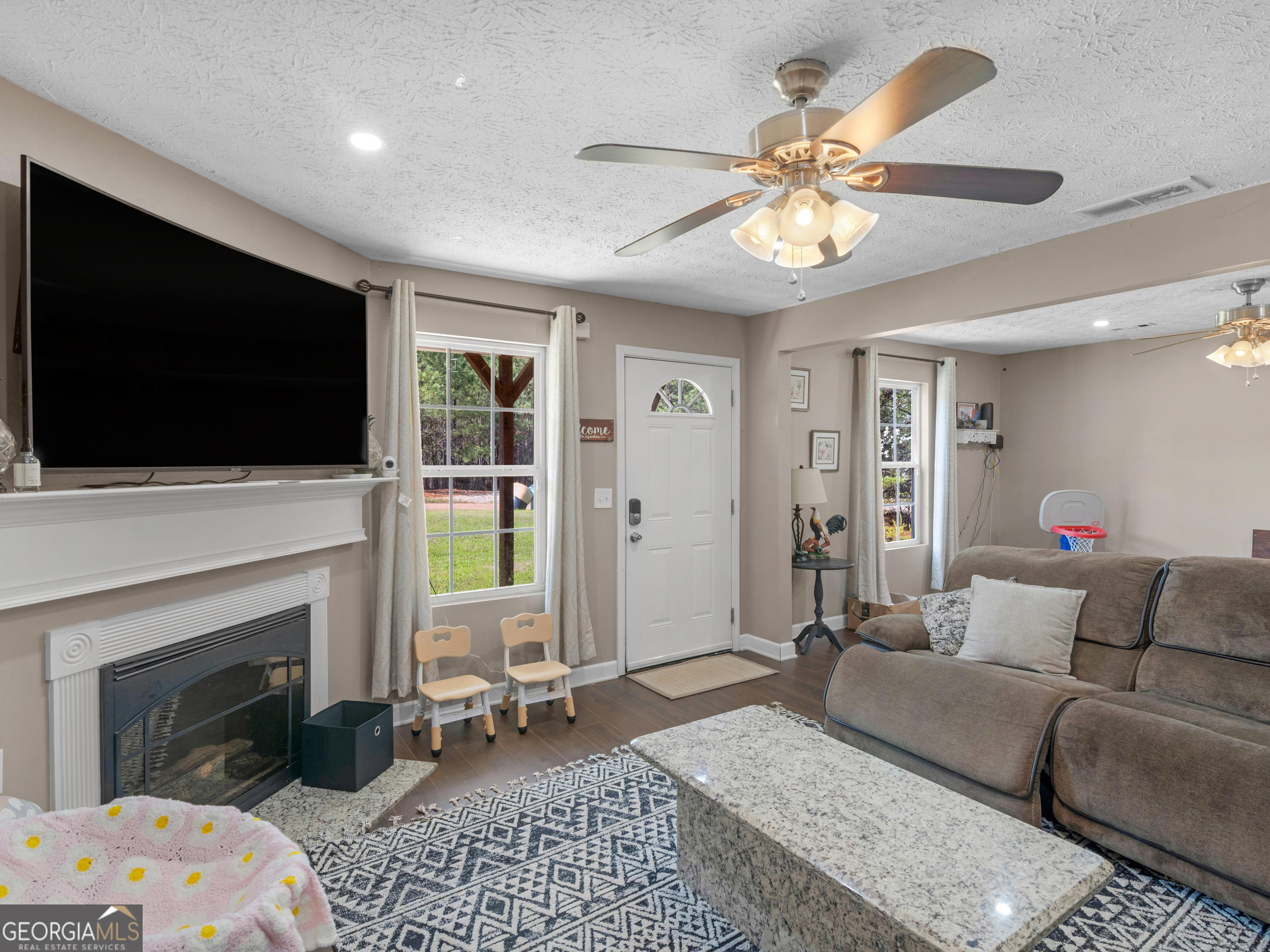 40 Rocky Hill Way