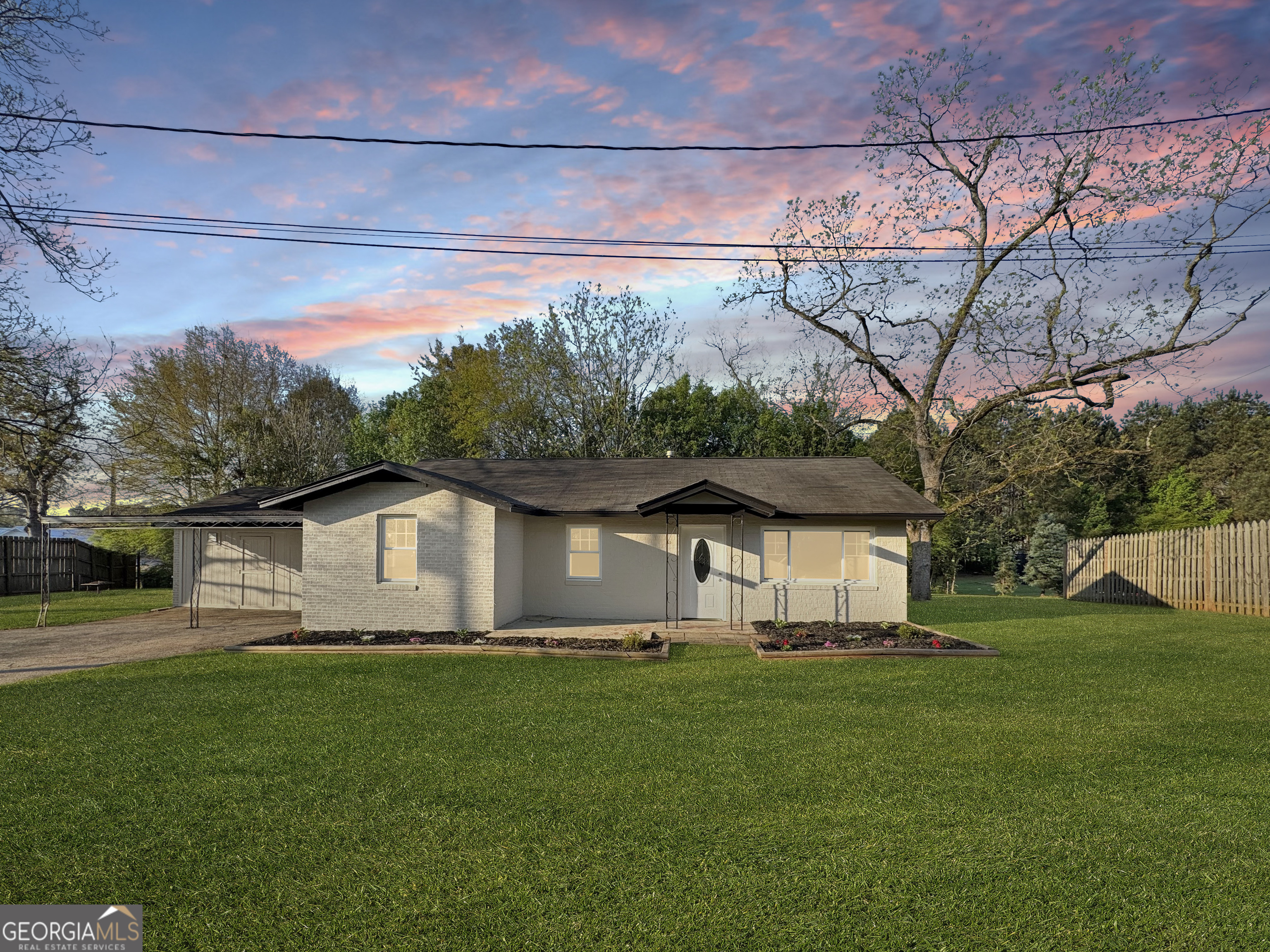 514 Highway 18 W