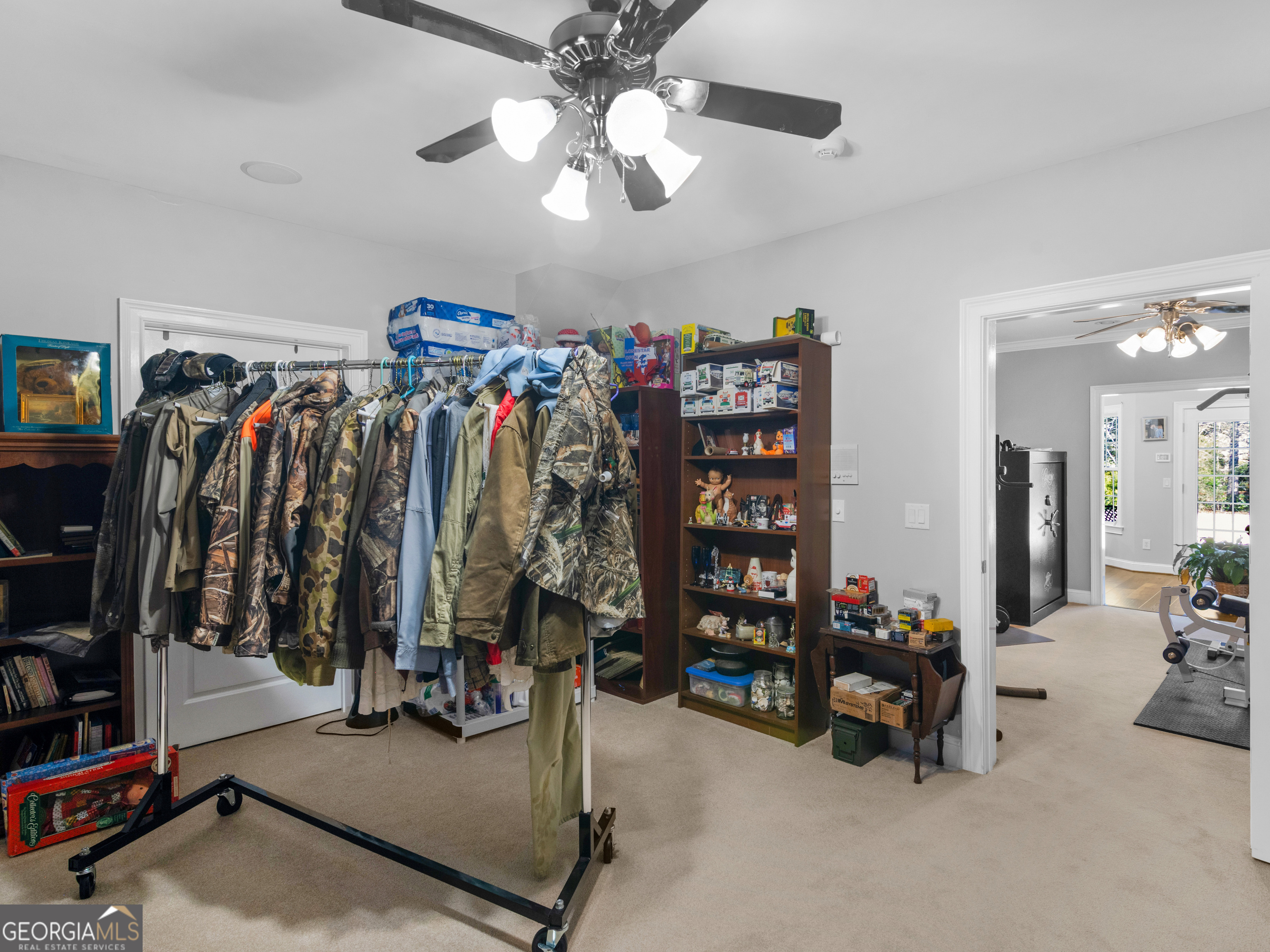 100 Cambridge Drive S