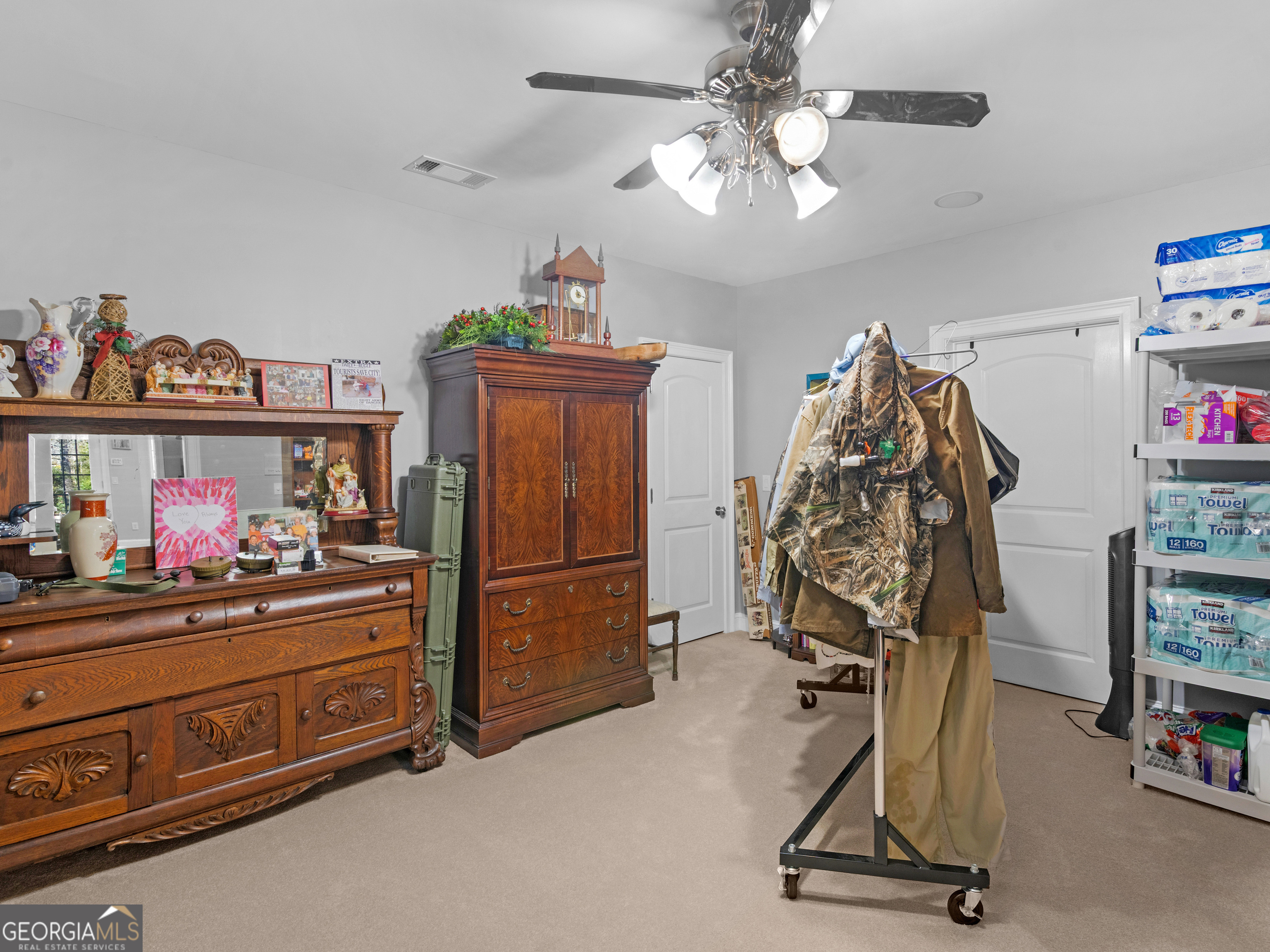 100 Cambridge Drive S