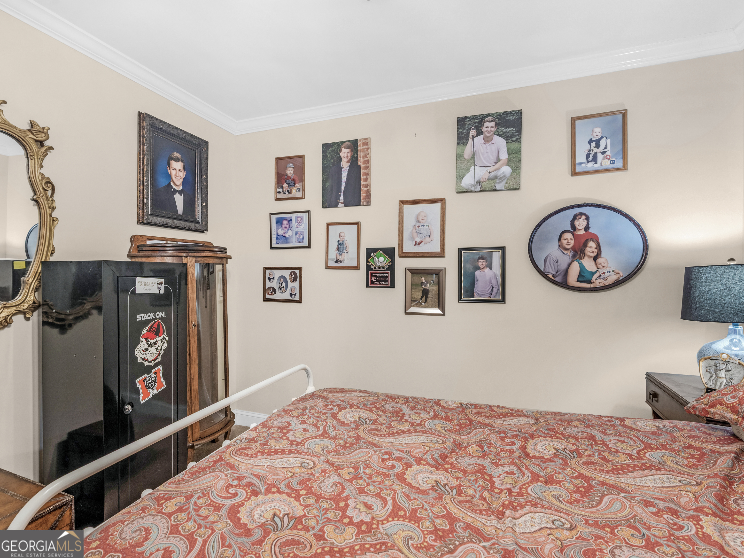 100 Cambridge Drive S