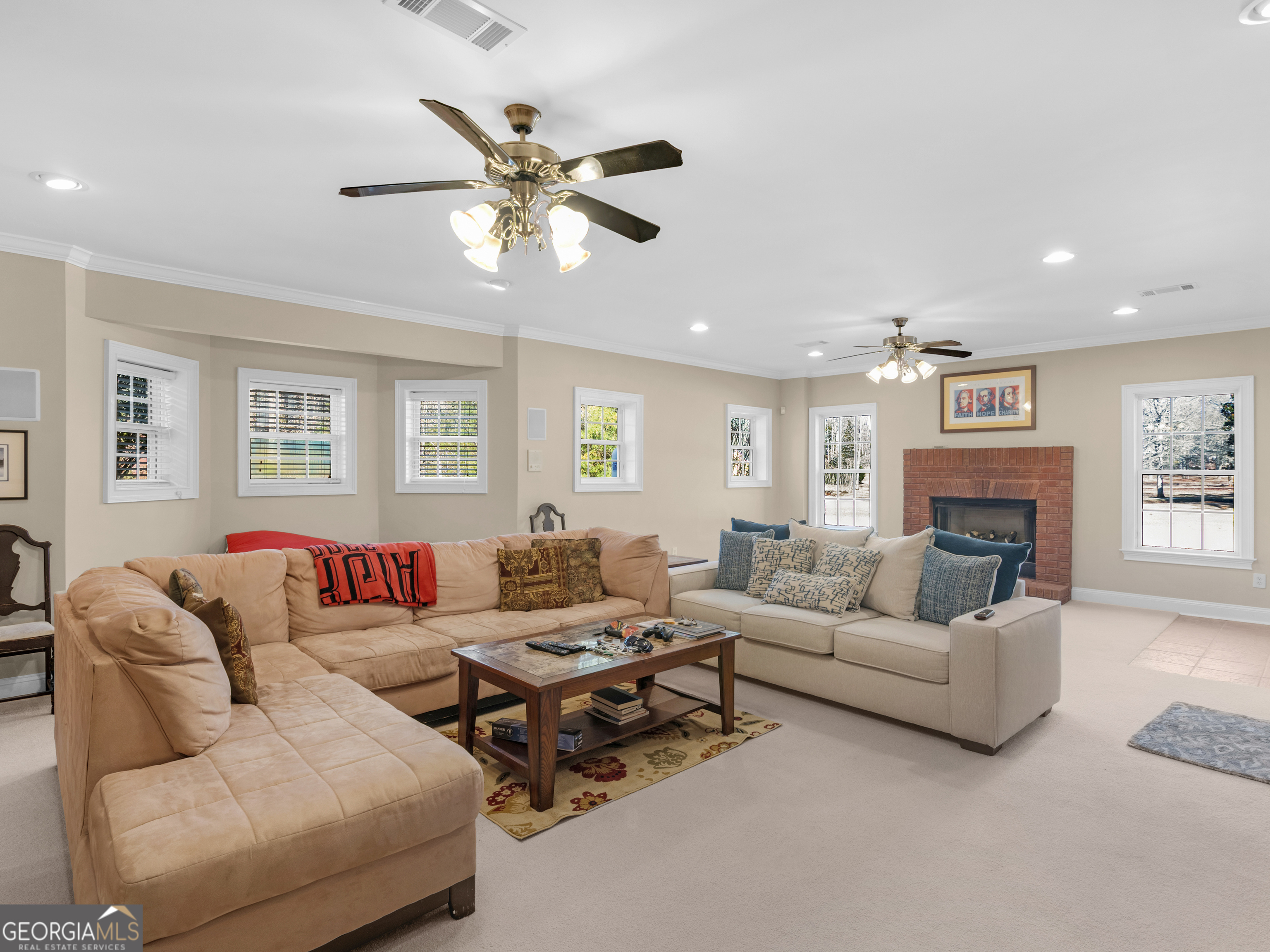 100 Cambridge Drive S