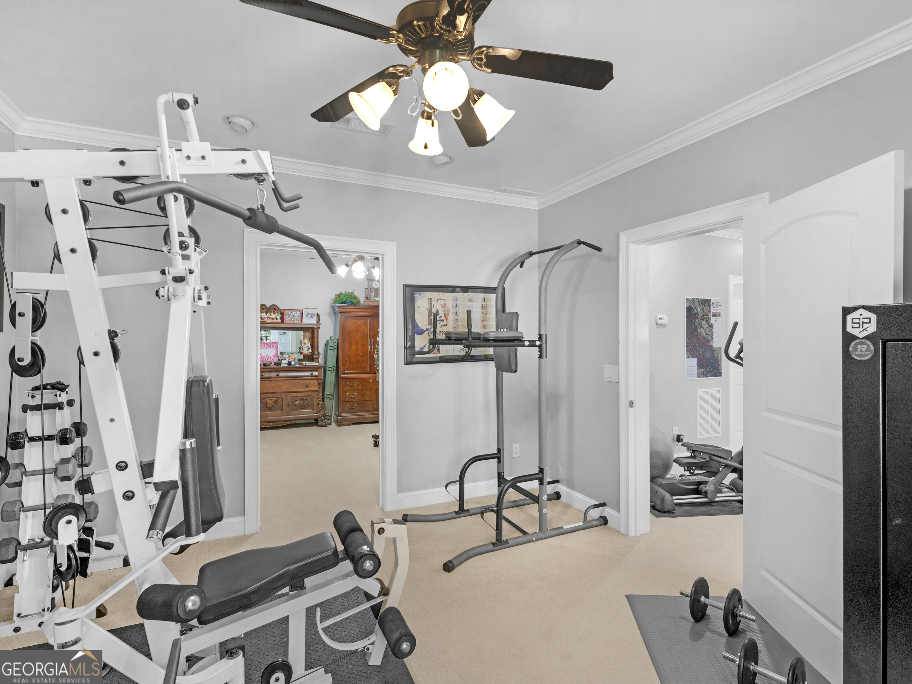 100 Cambridge Drive S