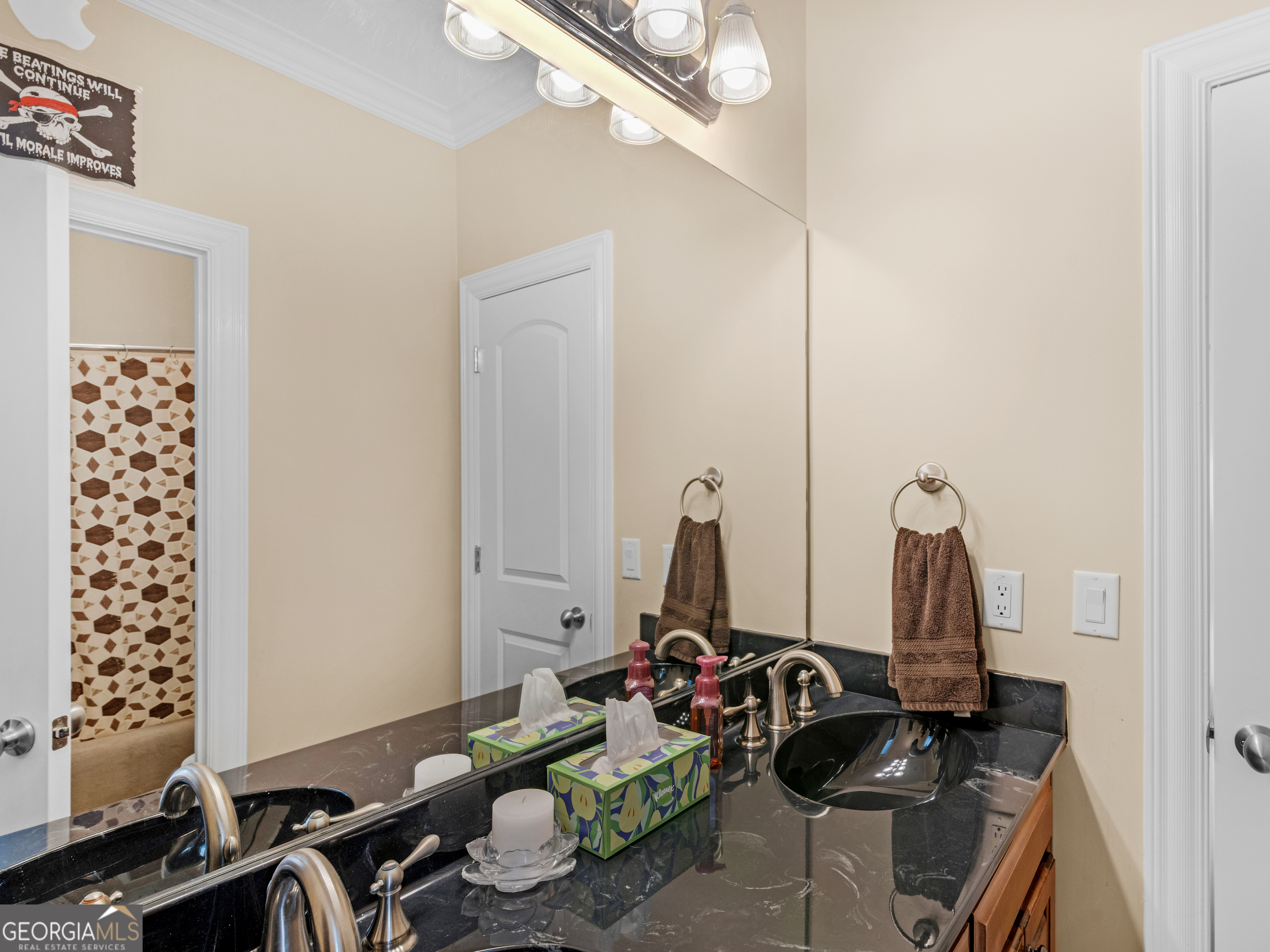 100 Cambridge Drive S