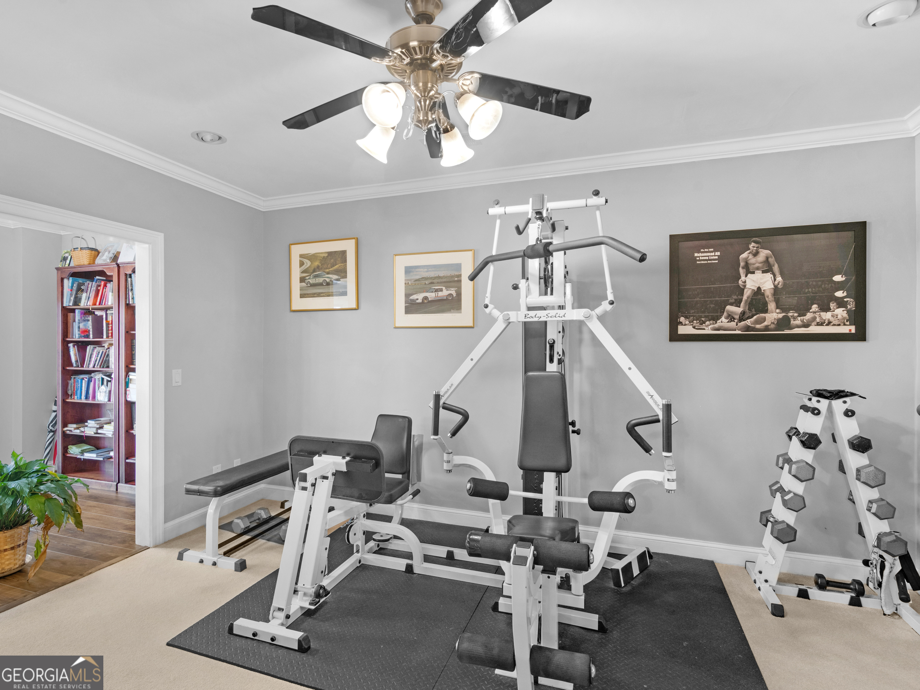 100 Cambridge Drive S