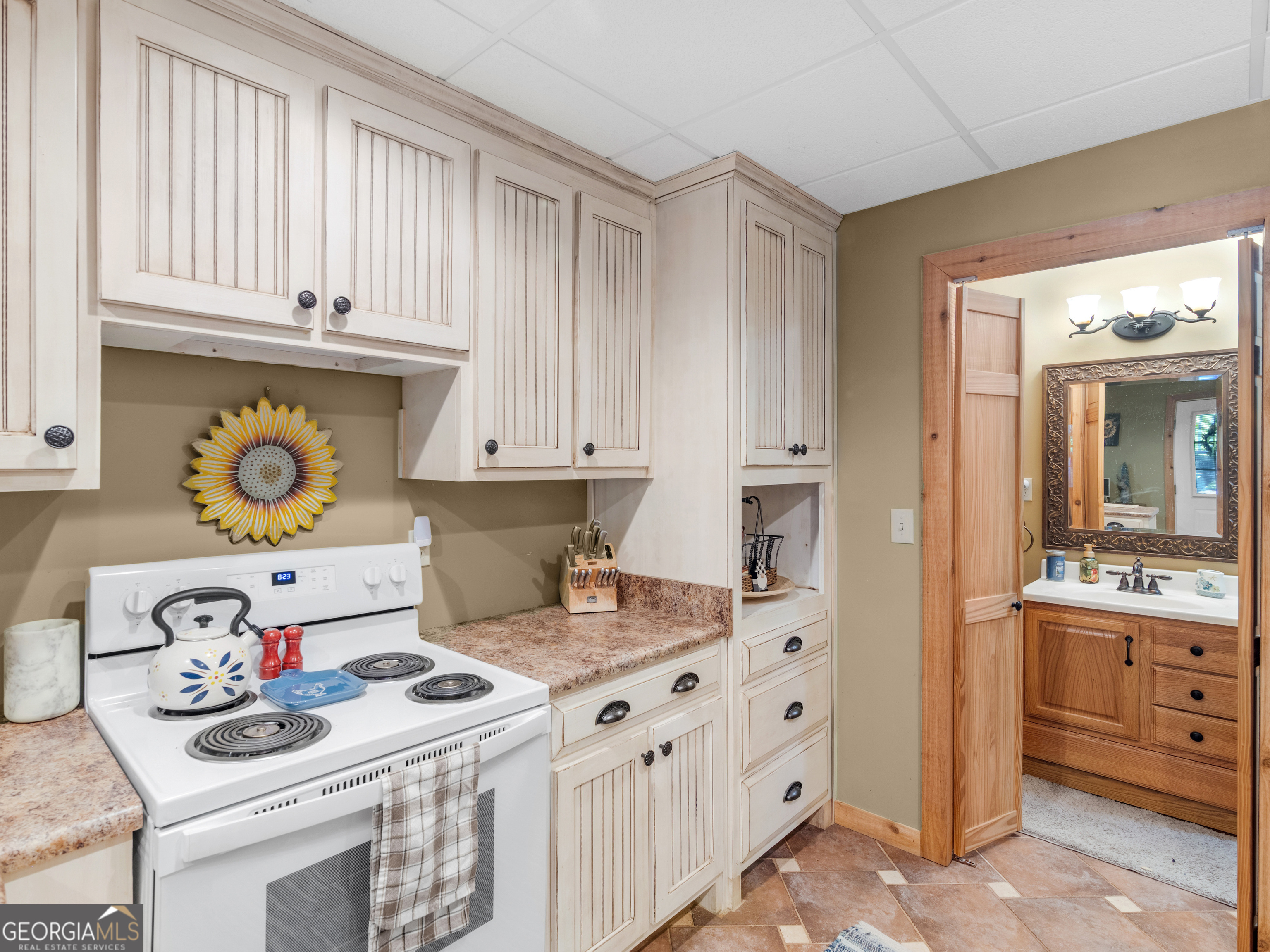 325 Country Side Drive