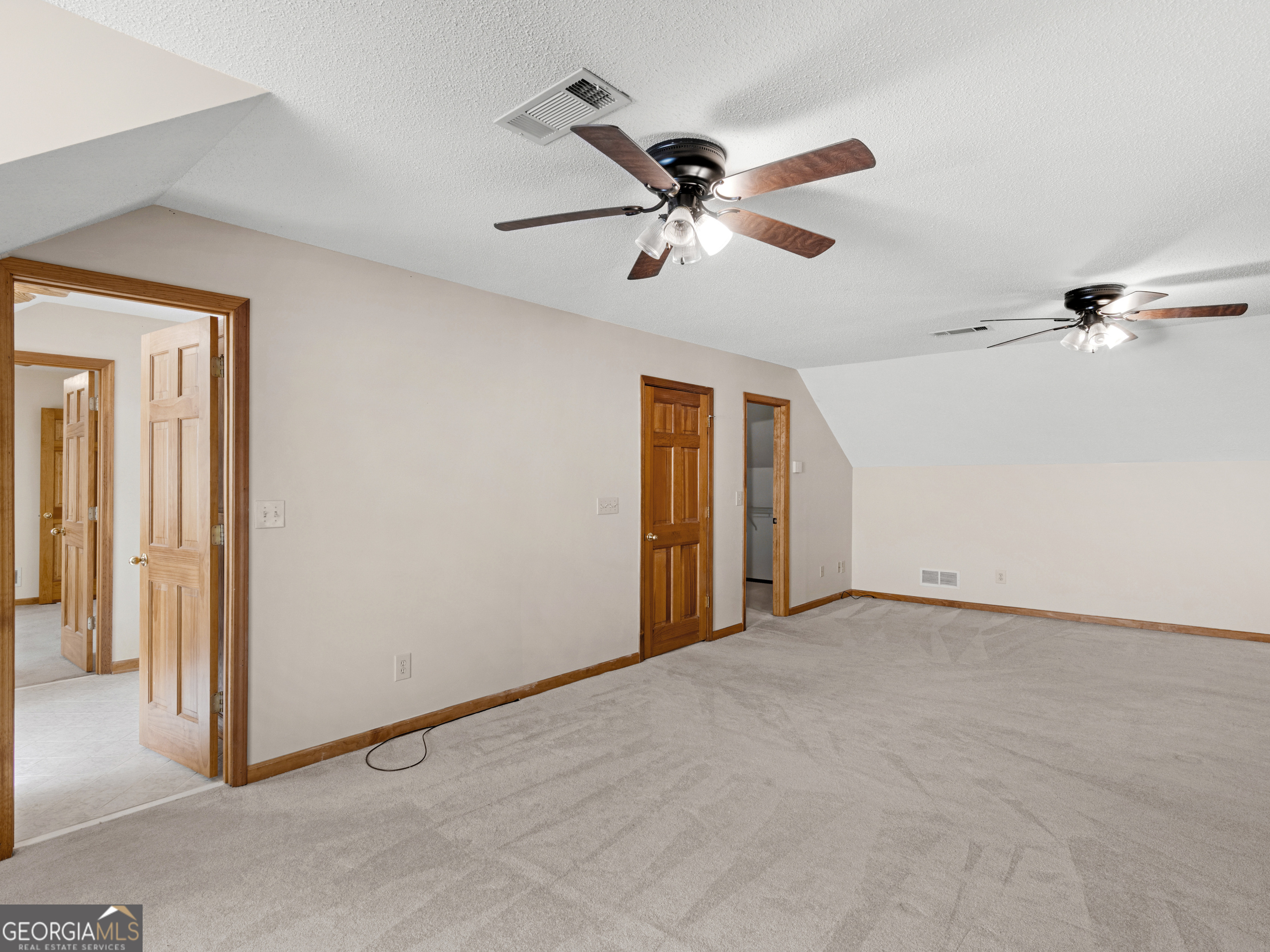 325 Country Side Drive