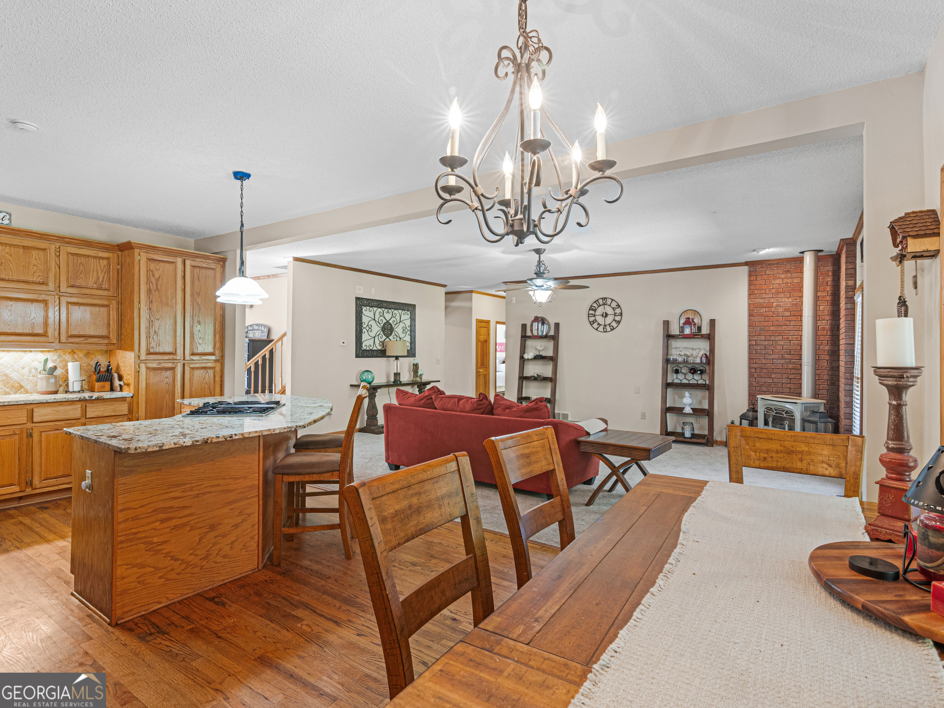 325 Country Side Drive