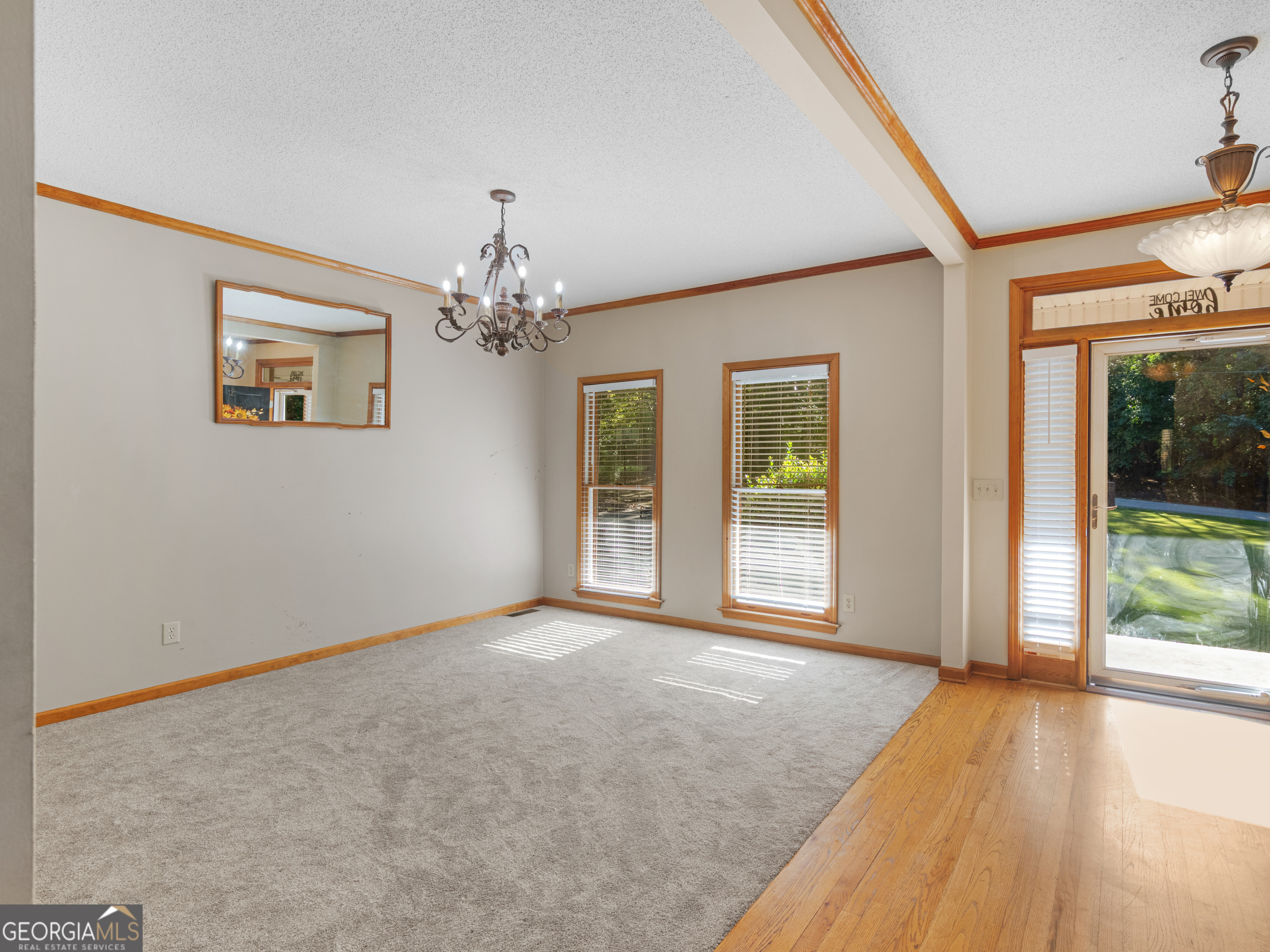 325 Country Side Drive