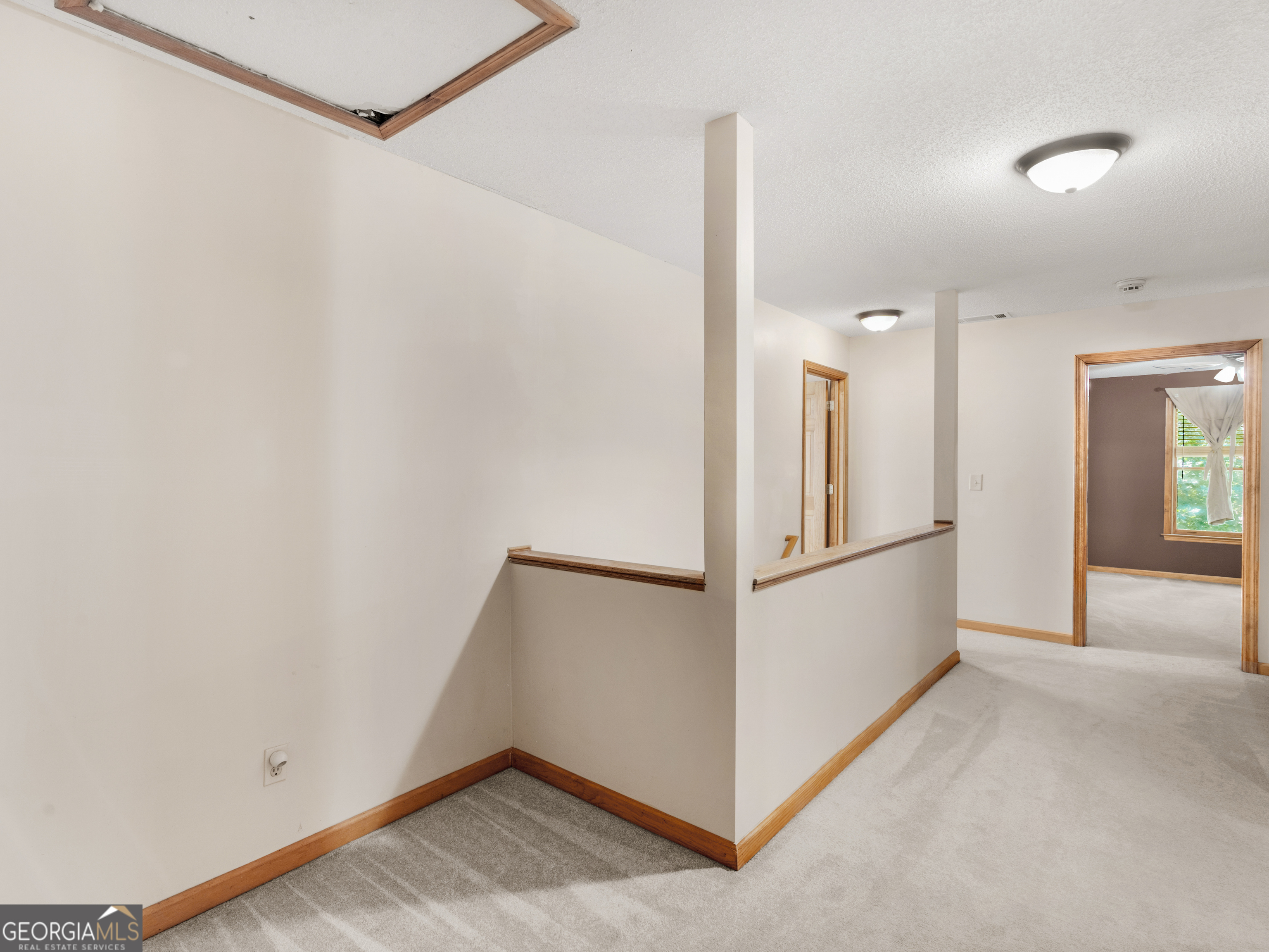 325 Country Side Drive