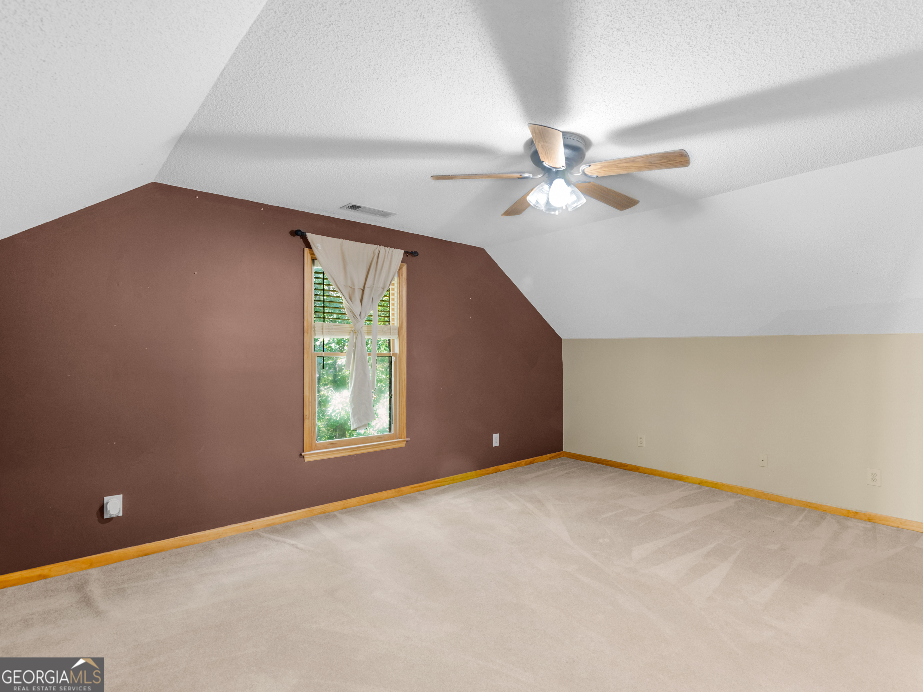 325 Country Side Drive