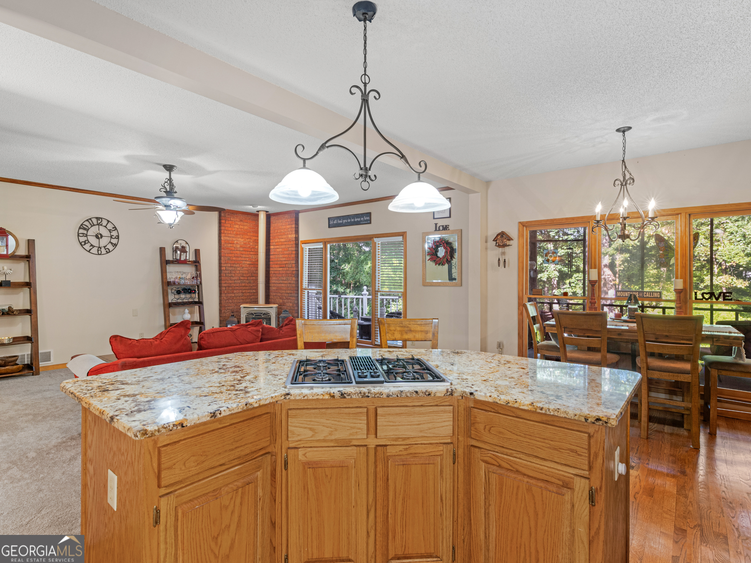 325 Country Side Drive