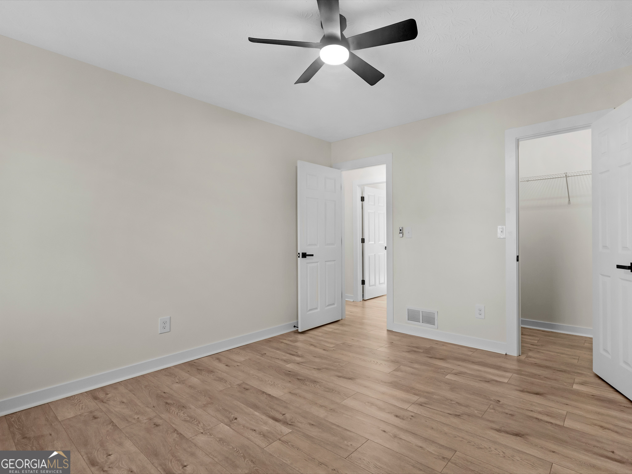 8228 Lullwater Court