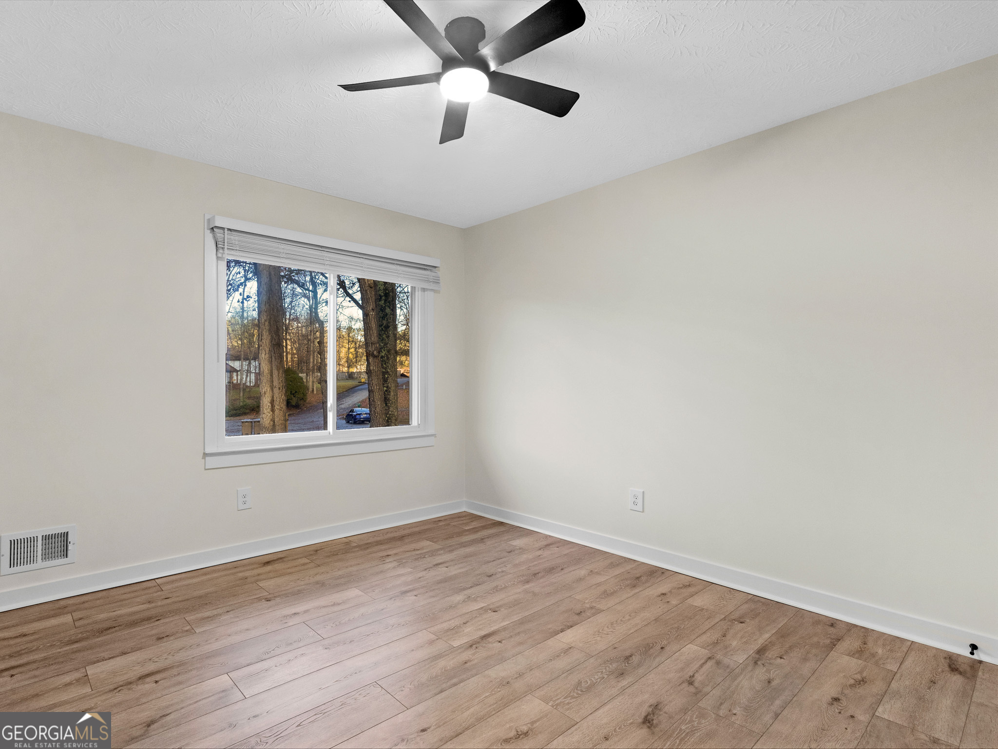 8228 Lullwater Court