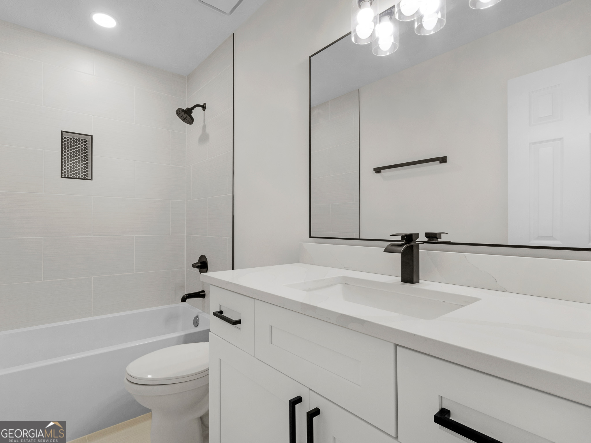 8228 Lullwater Court