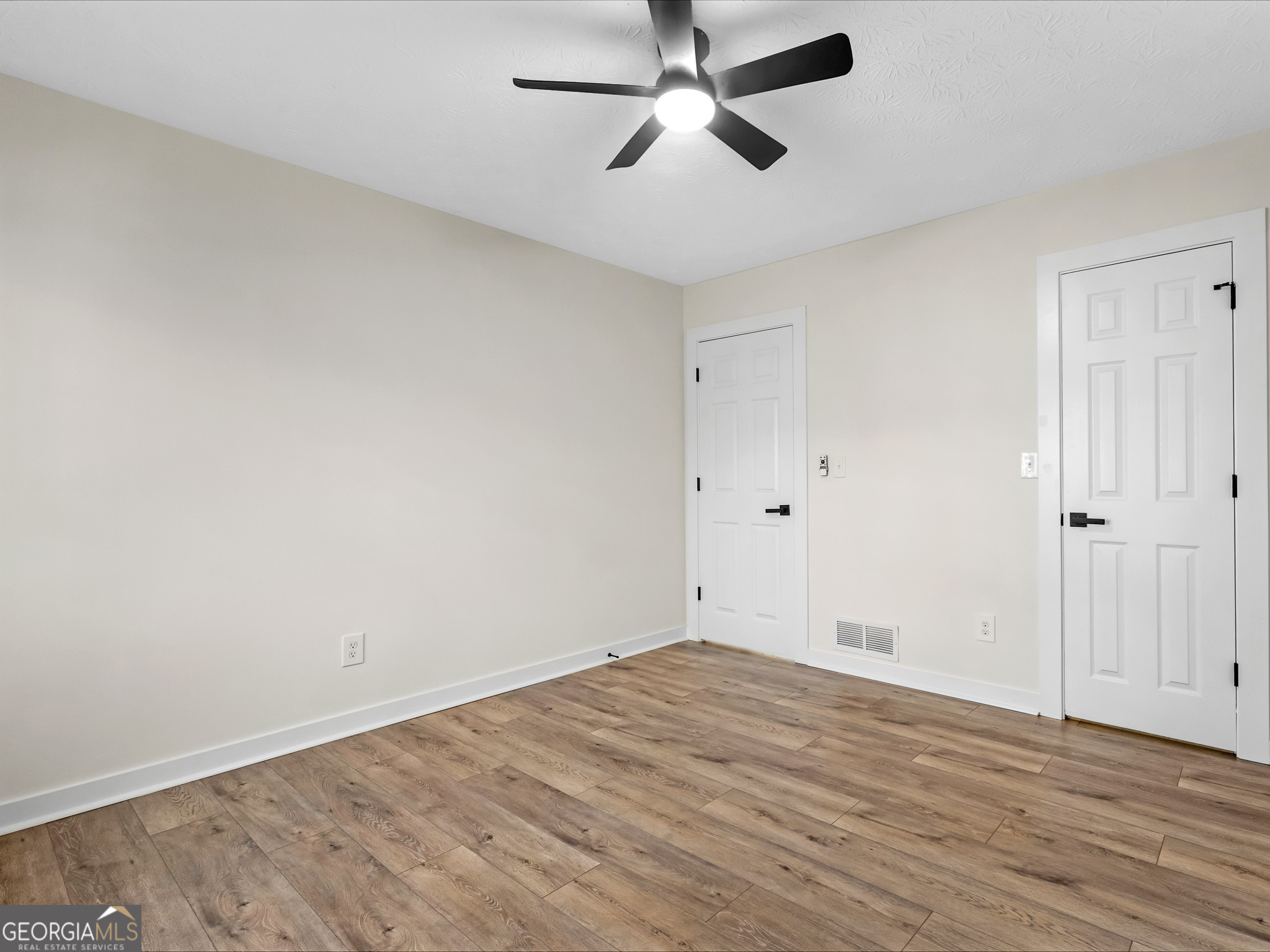 8228 Lullwater Court