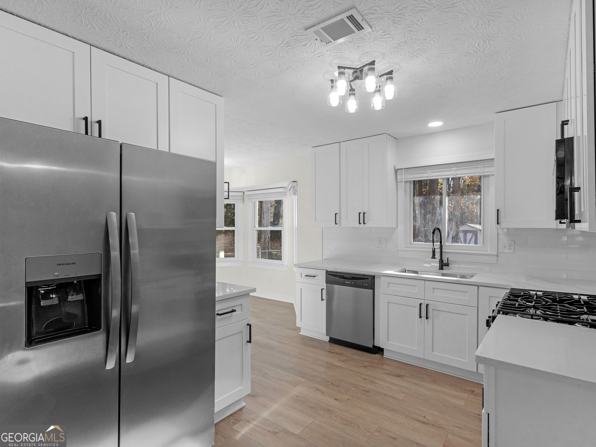 8228 Lullwater Court