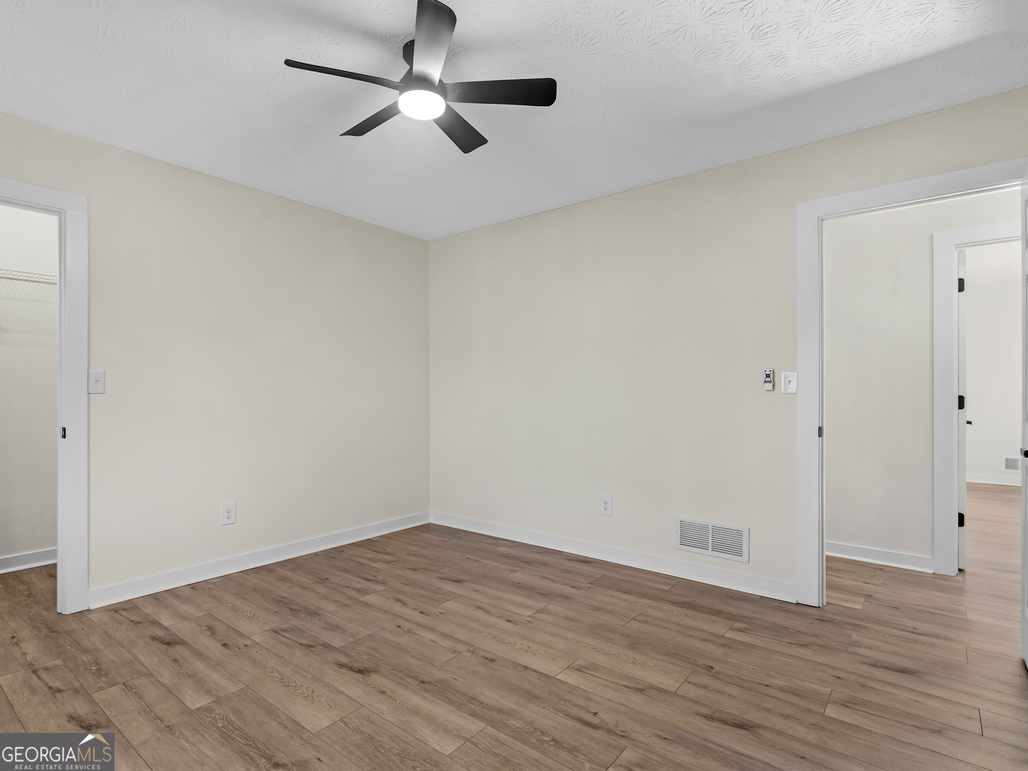 8228 Lullwater Court