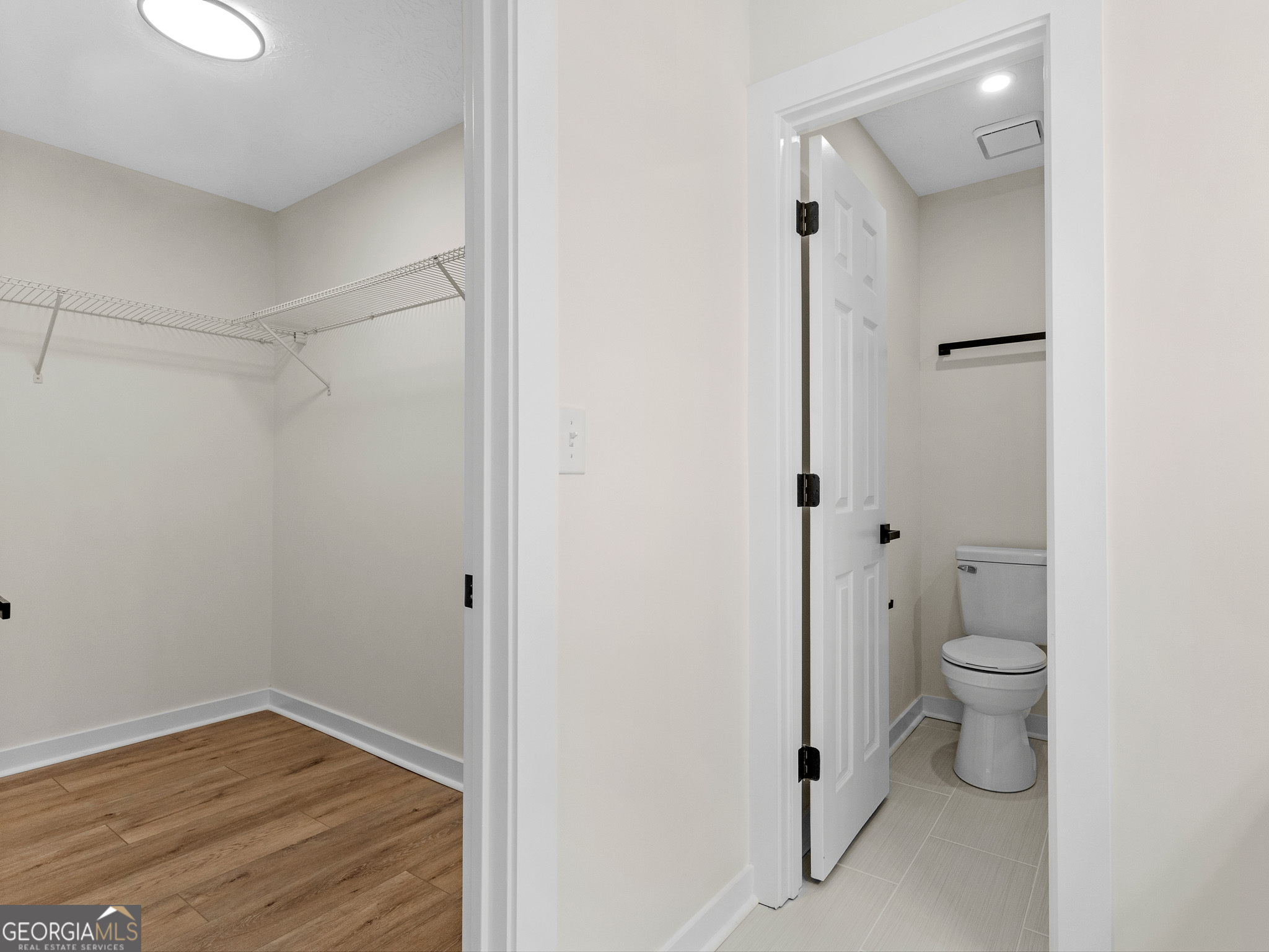 8228 Lullwater Court