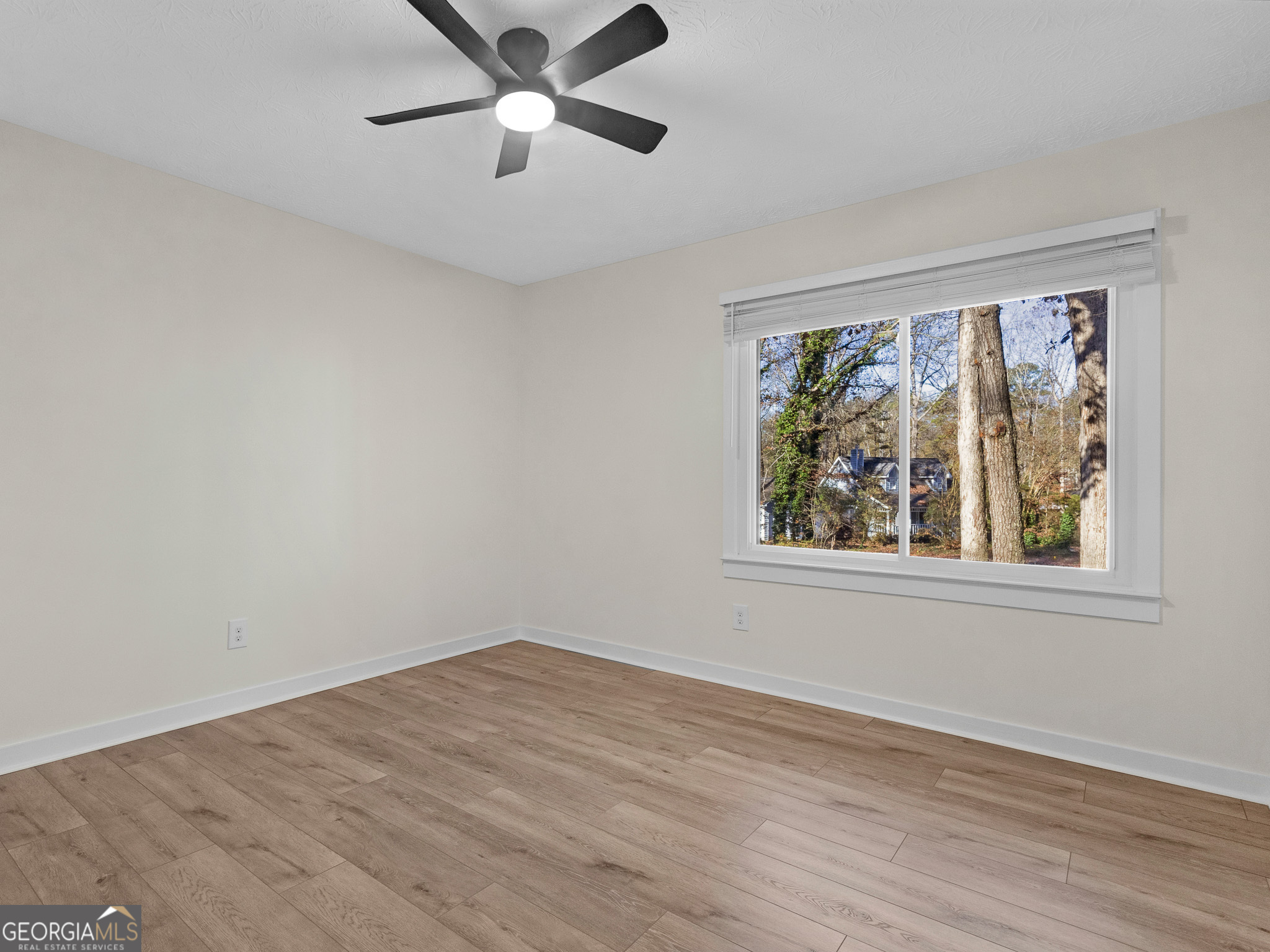 8228 Lullwater Court