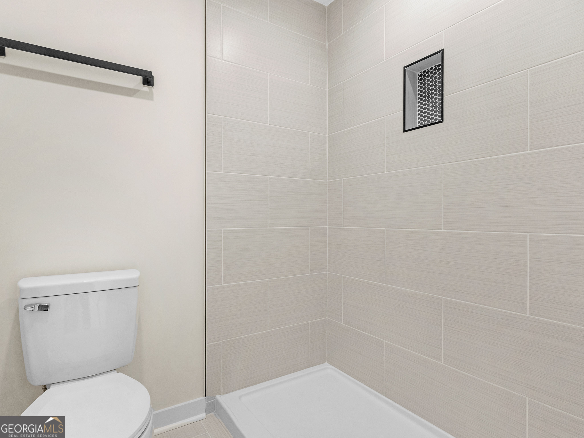 8228 Lullwater Court