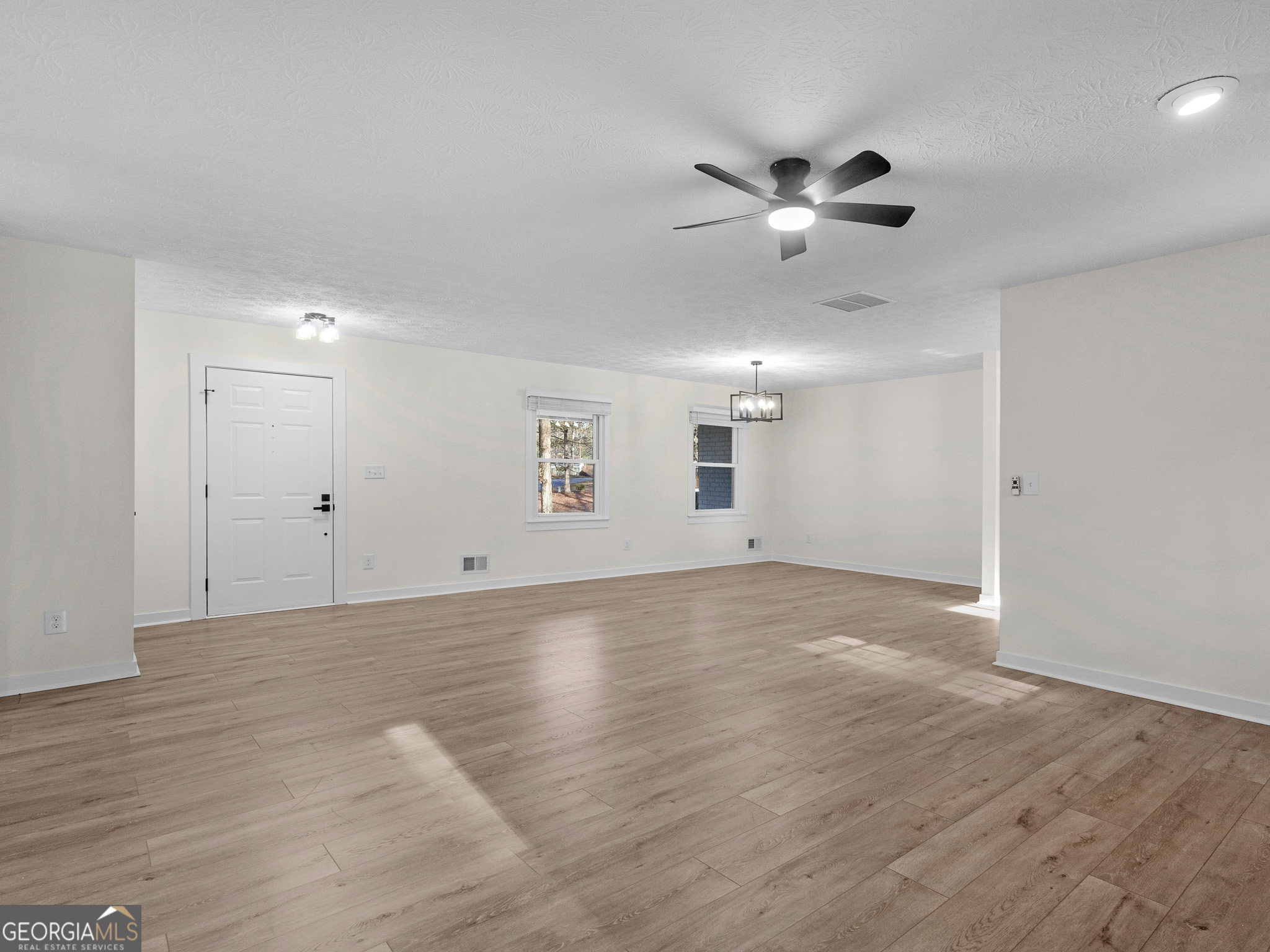 8228 Lullwater Court