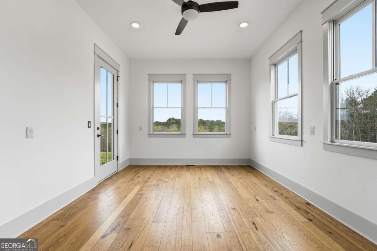738 Overlook Trail