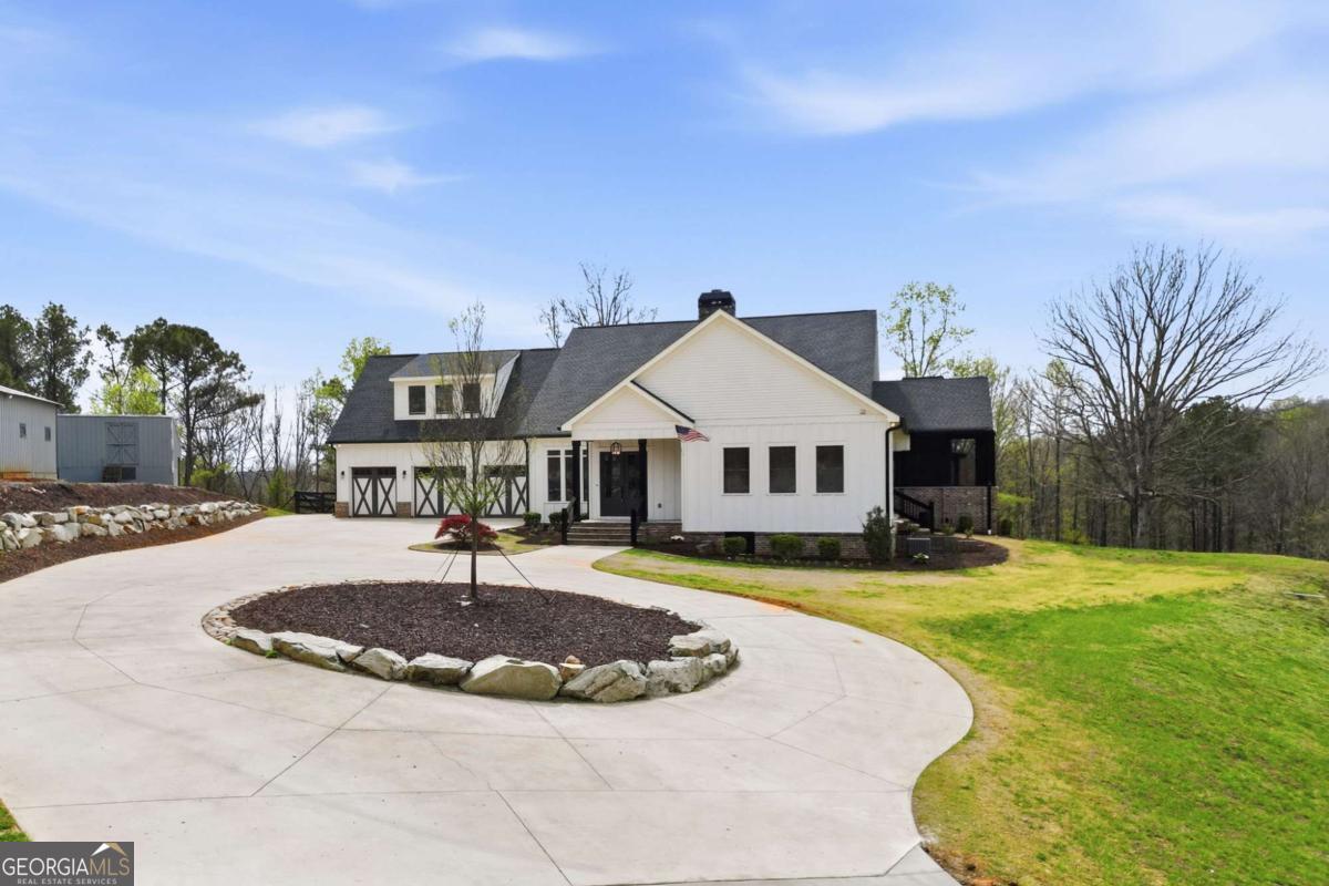 738 Overlook Trail