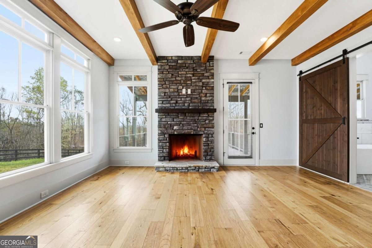 738 Overlook Trail