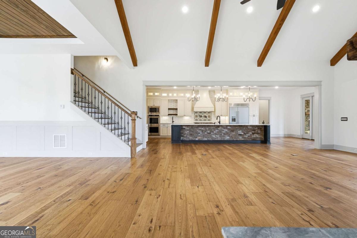 738 Overlook Trail