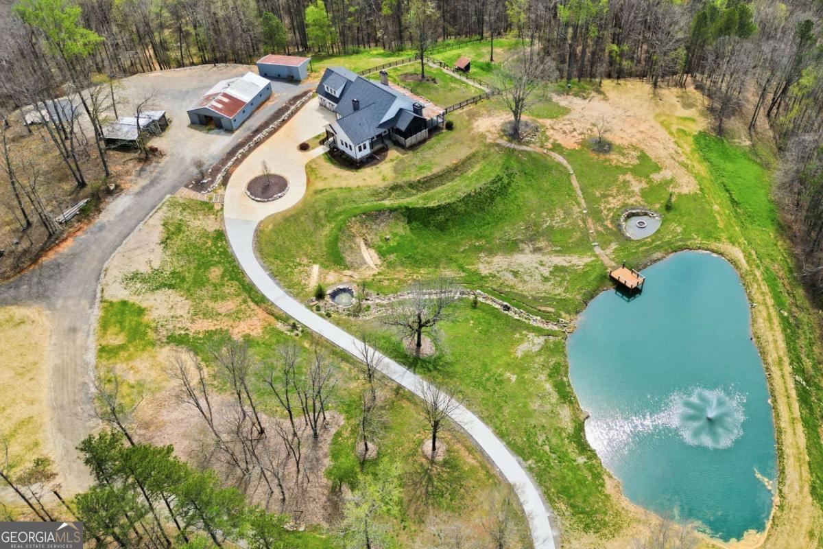 738 Overlook Trail