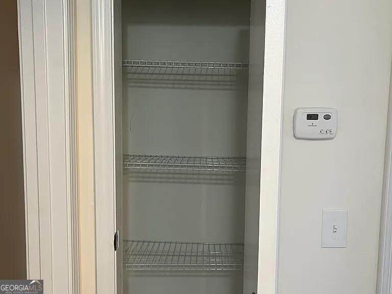 320 Camfield Court SW