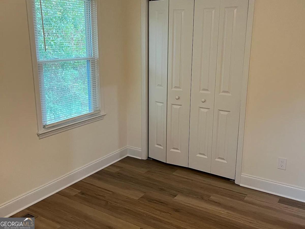 320 Camfield Court SW