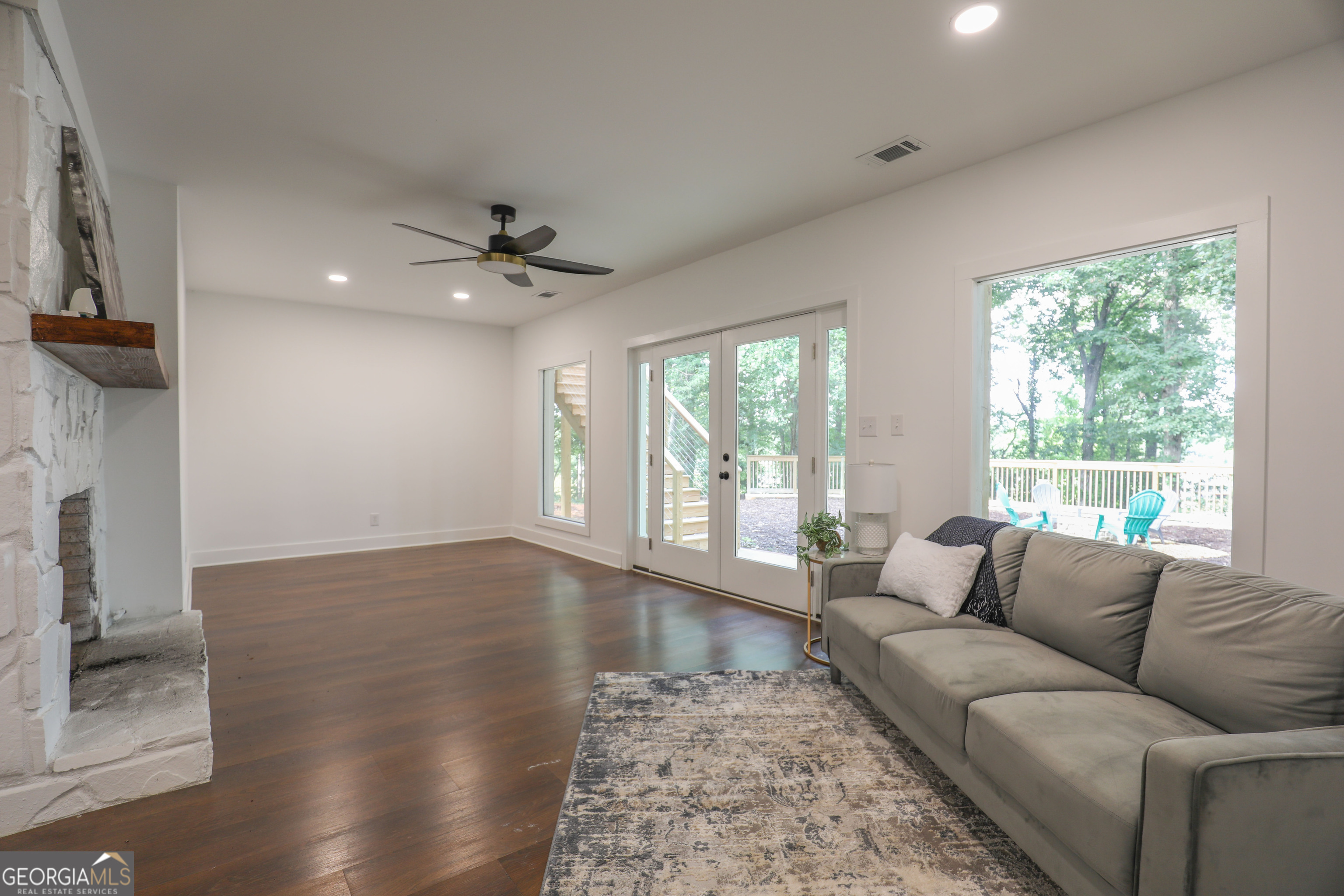 212 Southland Drive